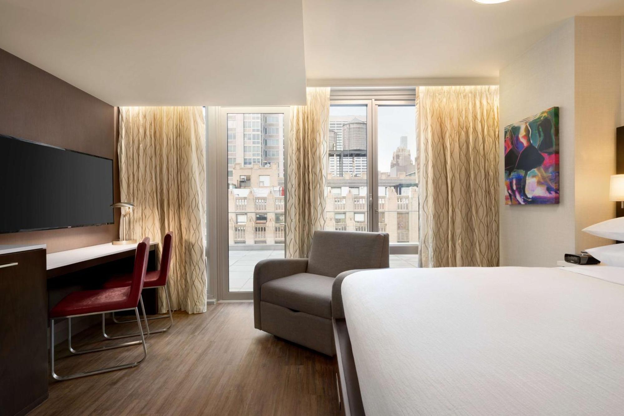 Embassy By Hilton Manhattan Times Square Khách sạn