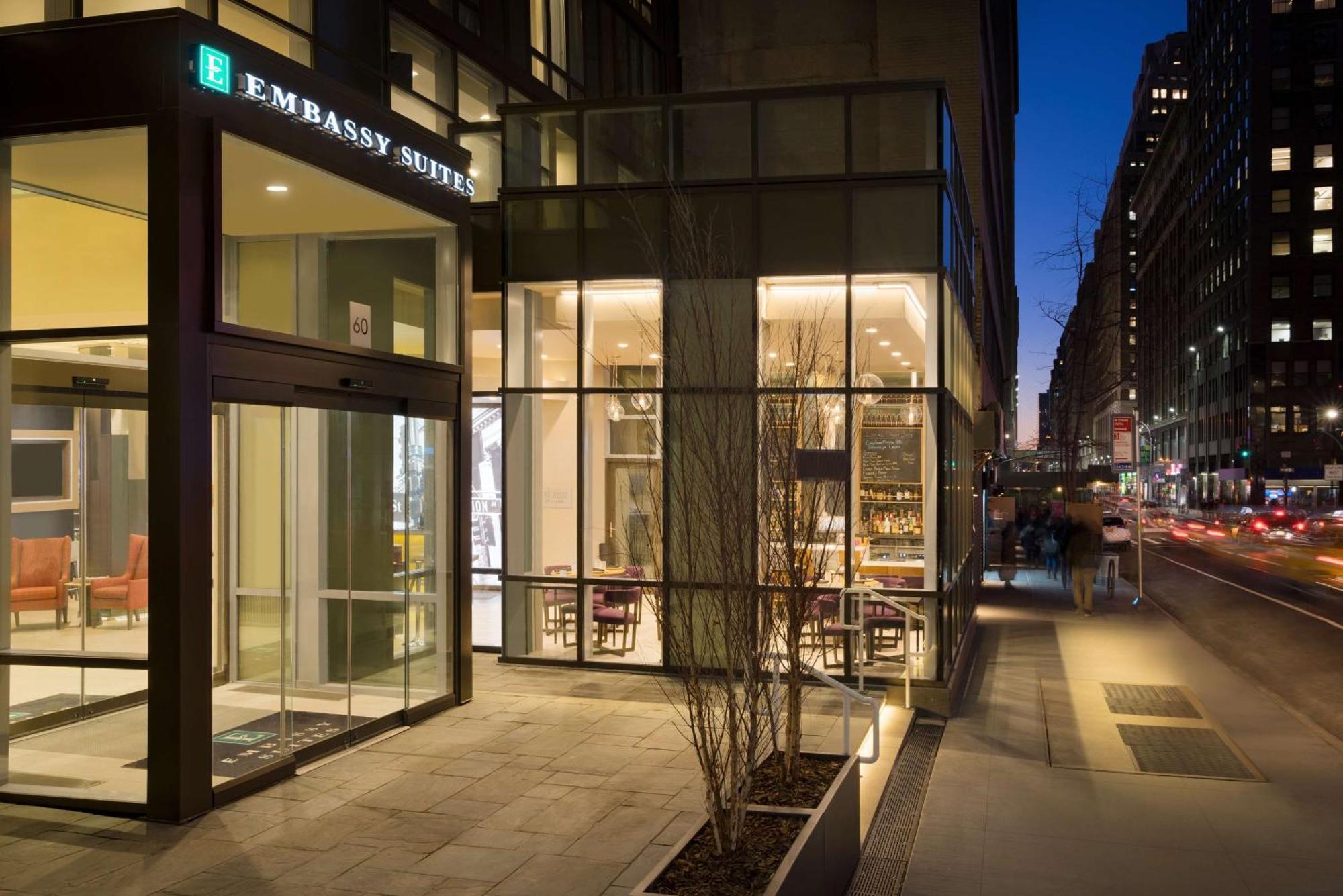 Embassy By Hilton Manhattan Times Square Khách sạn