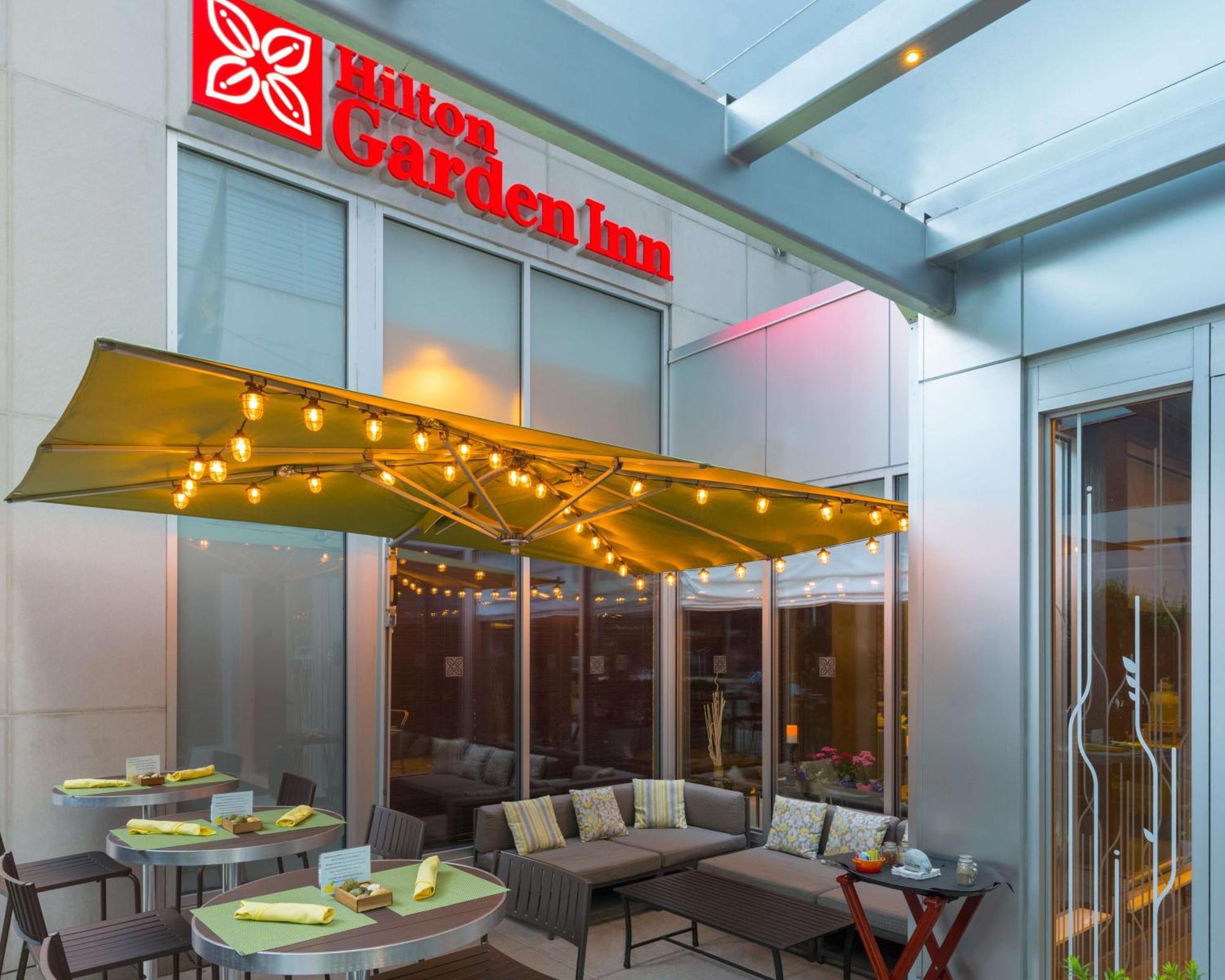 Khách sạn Hilton Garden Manhattan Midtown East