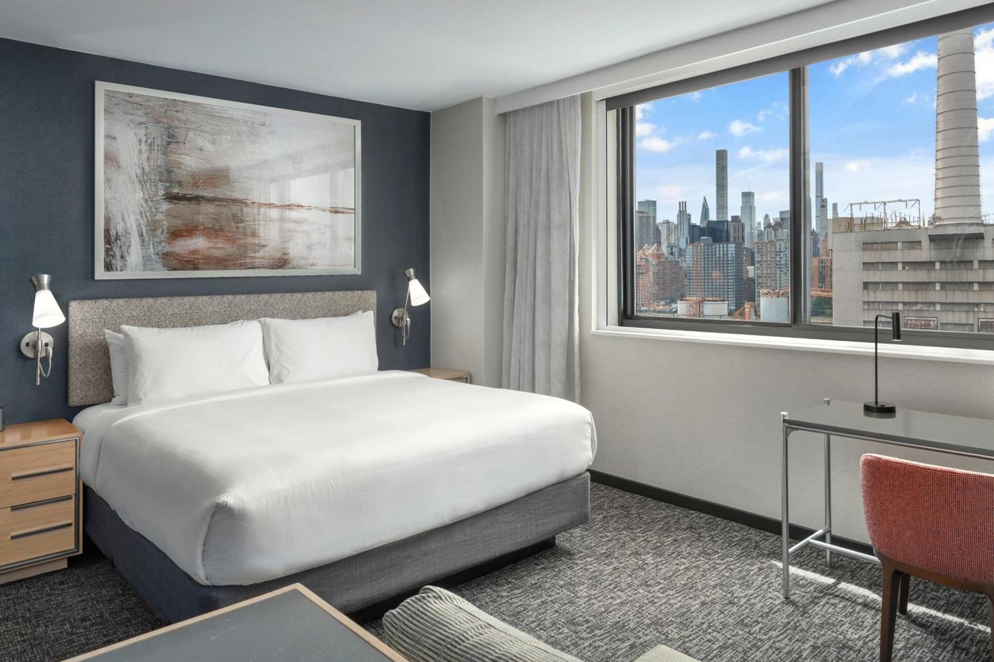 By Marriott Queens 3* Nova York