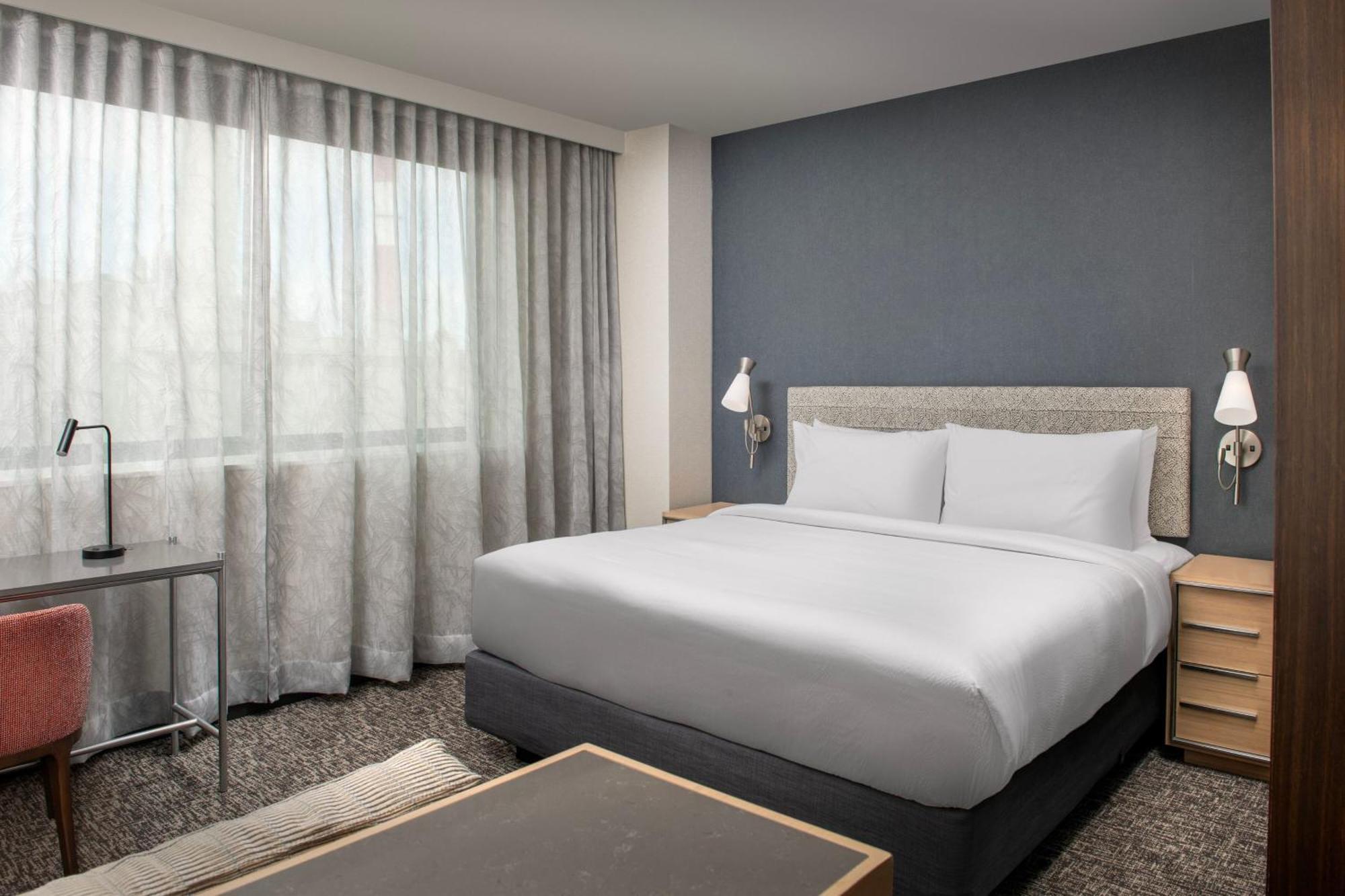 By Marriott Queens Hotel Nova York
