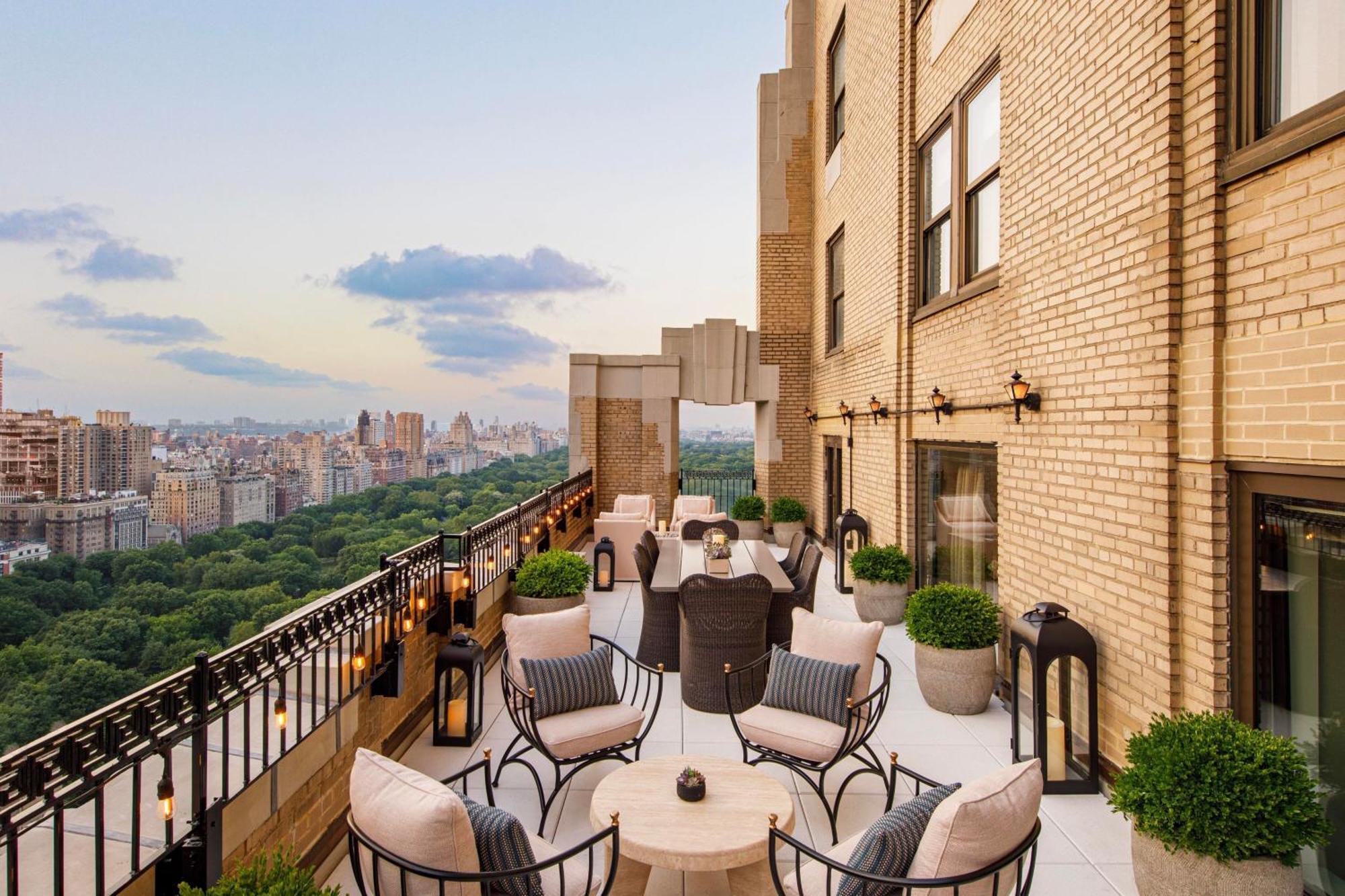 Khách sạn Jw Marriott Essex House