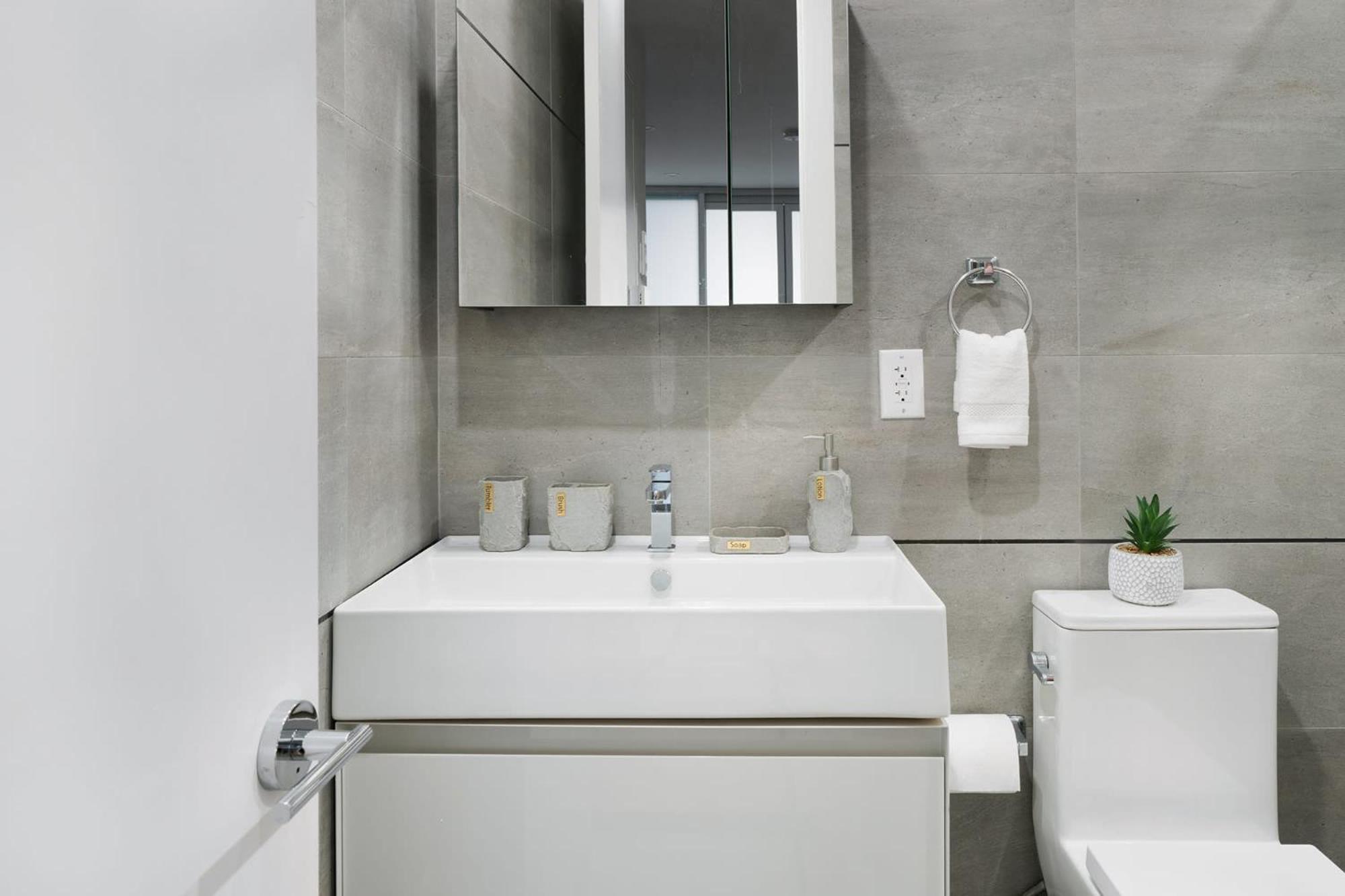 Căn hộ 78-3c Newly Renovated 1br Wd Walk 2 Park *