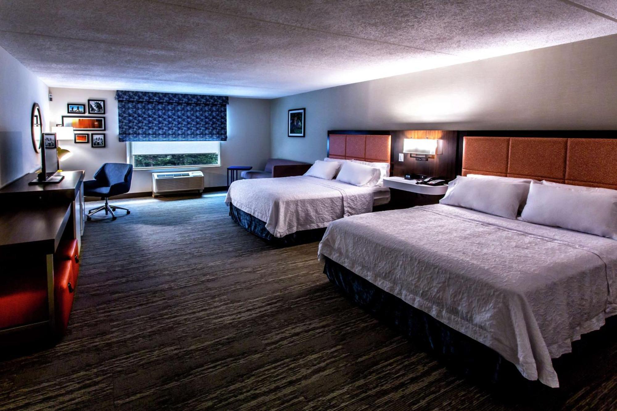 Hampton & Staten Island Khách sạn 3*