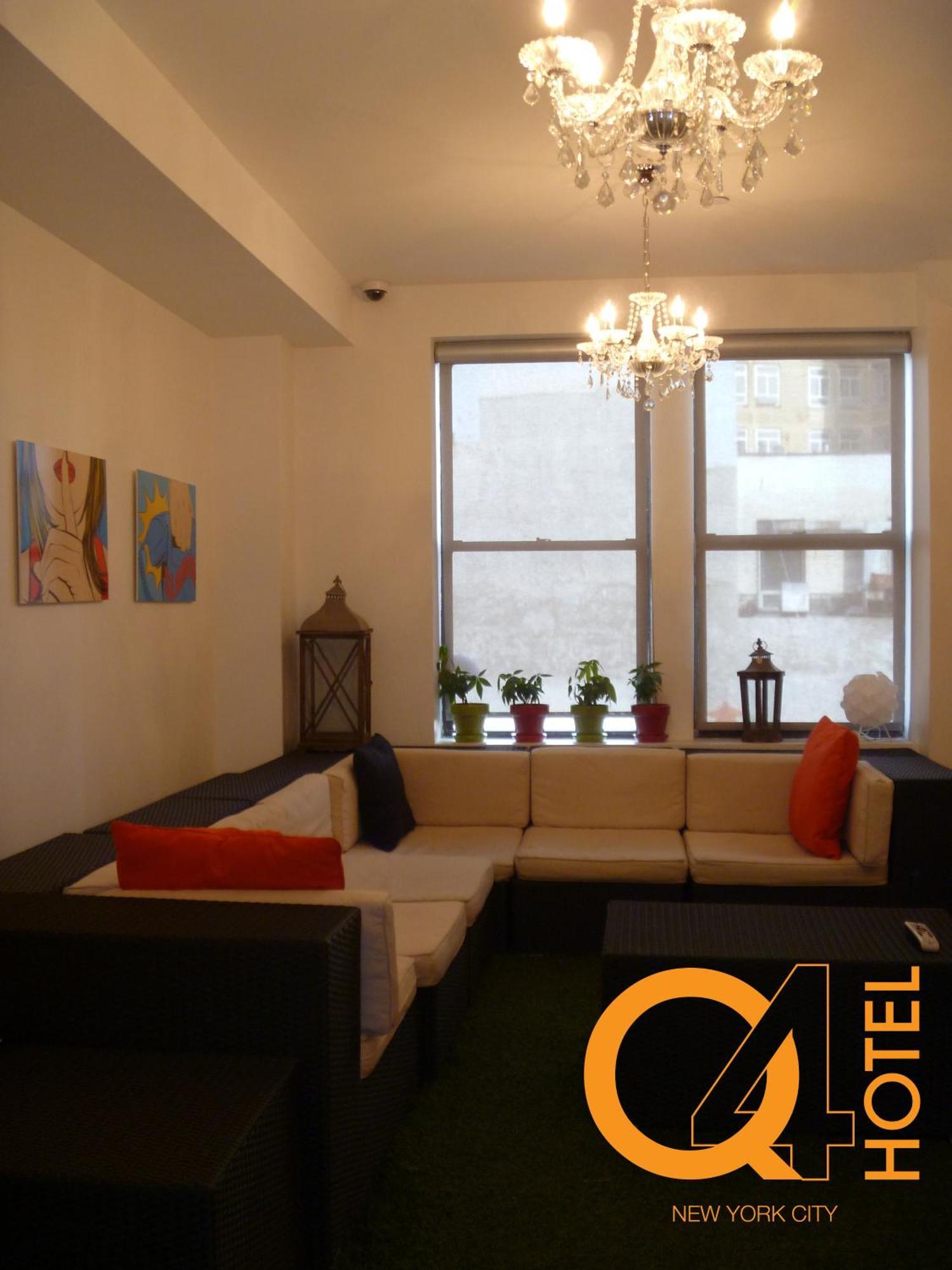 Nhà trọ Q4 And New York