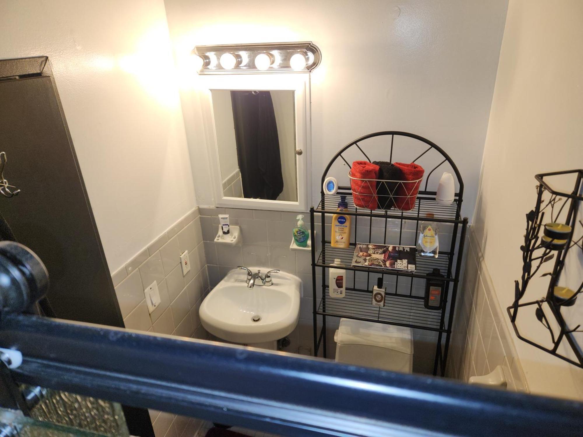Spacious 3br, 2b Căn hộ