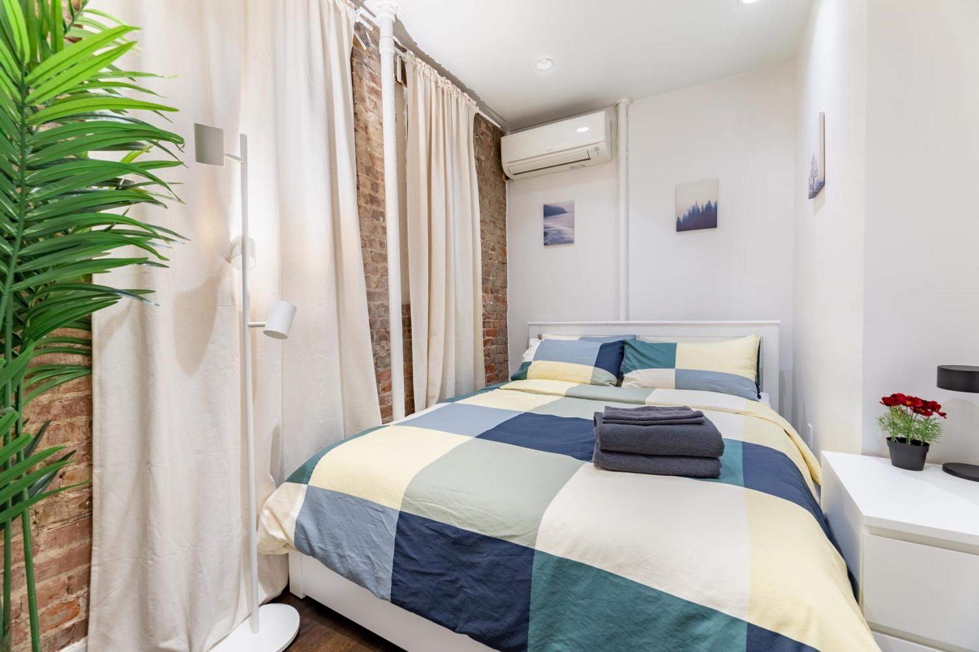 Căn hộ 2 Bedroom Luxury Unit In The Heart Of Manhattan