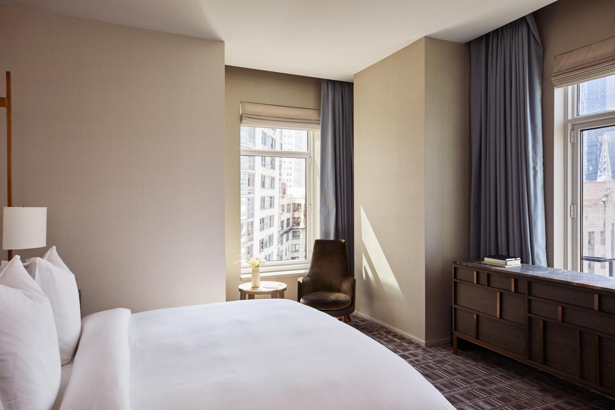 Khách sạn Four Seasons Downtown New York