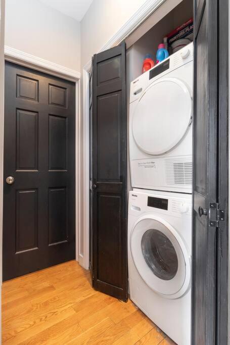 Renovated Lower East Side 2br 1ba Washer Dryer Apartamento