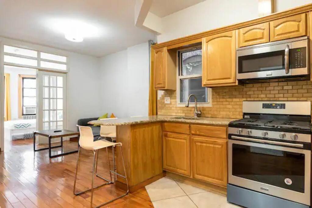 9away In The Bronx Homestay