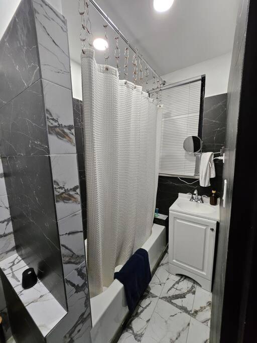 Căn hộ Large Loft Studio At The Mansfield Midtown *