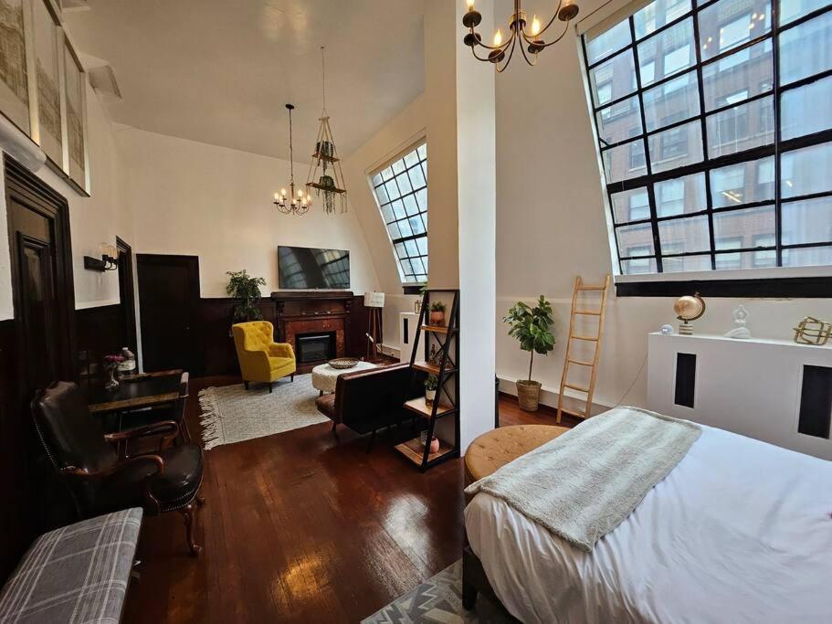 Large Loft Studio At The Mansfield Midtown Căn hộ