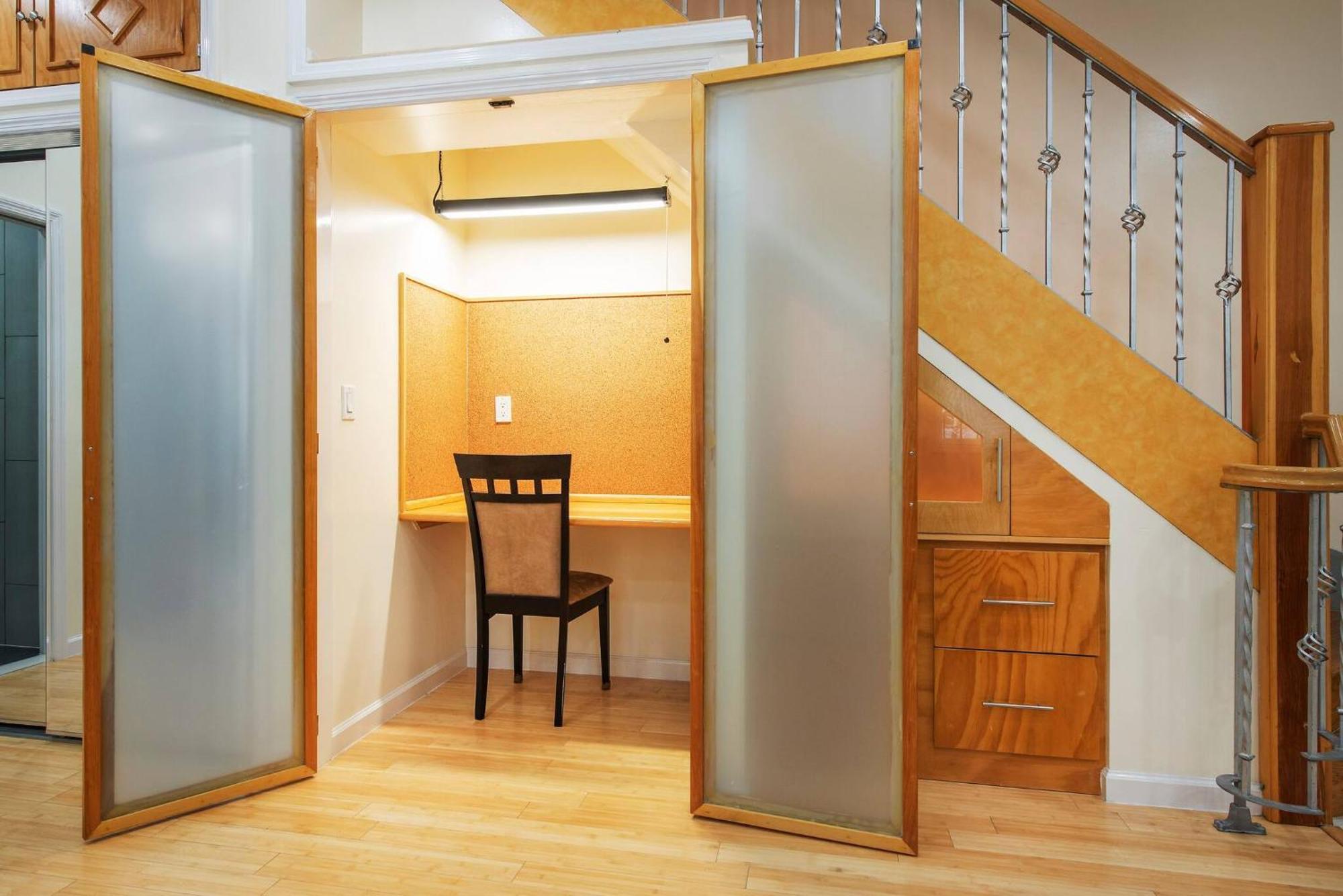 Luxury Sutton Place Duplex 3br 3bth New York