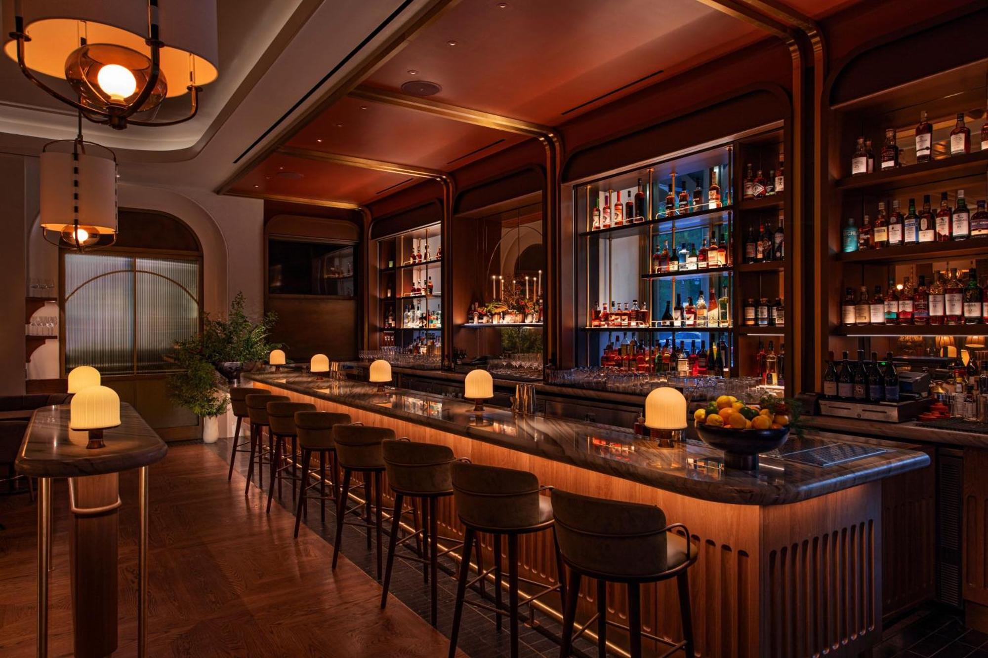 Khách sạn Jw Marriott Essex House 5*