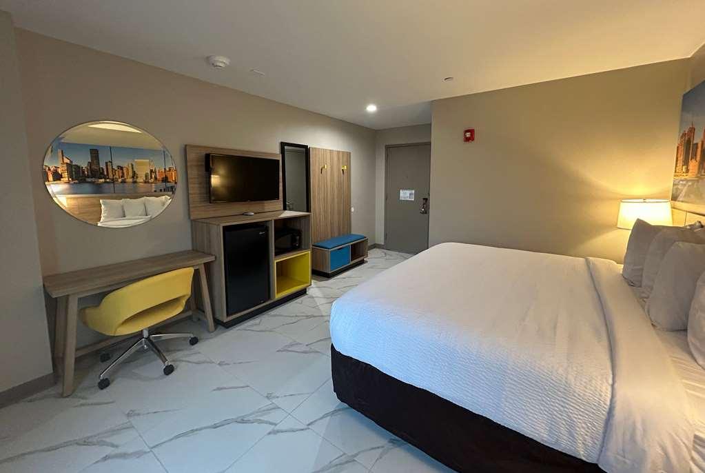 Khách sạn Days By Wyndham Staten Island *