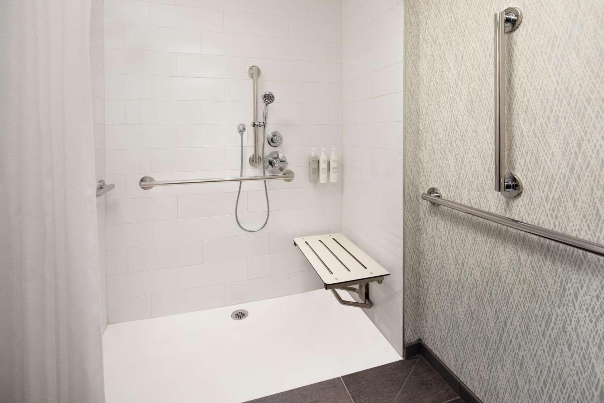 Khách sạn Home2 By Hilton Times Square New York