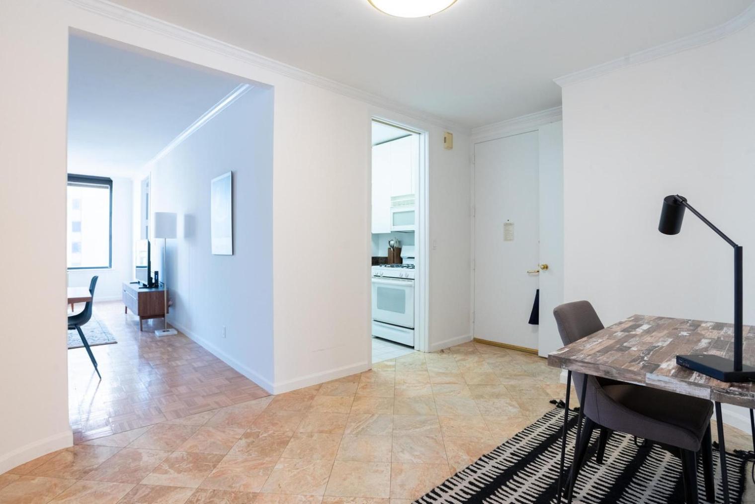 Midtown East 2br W Doorman Gym Nr Bloomingdales Nyc-1352 Apartamento *