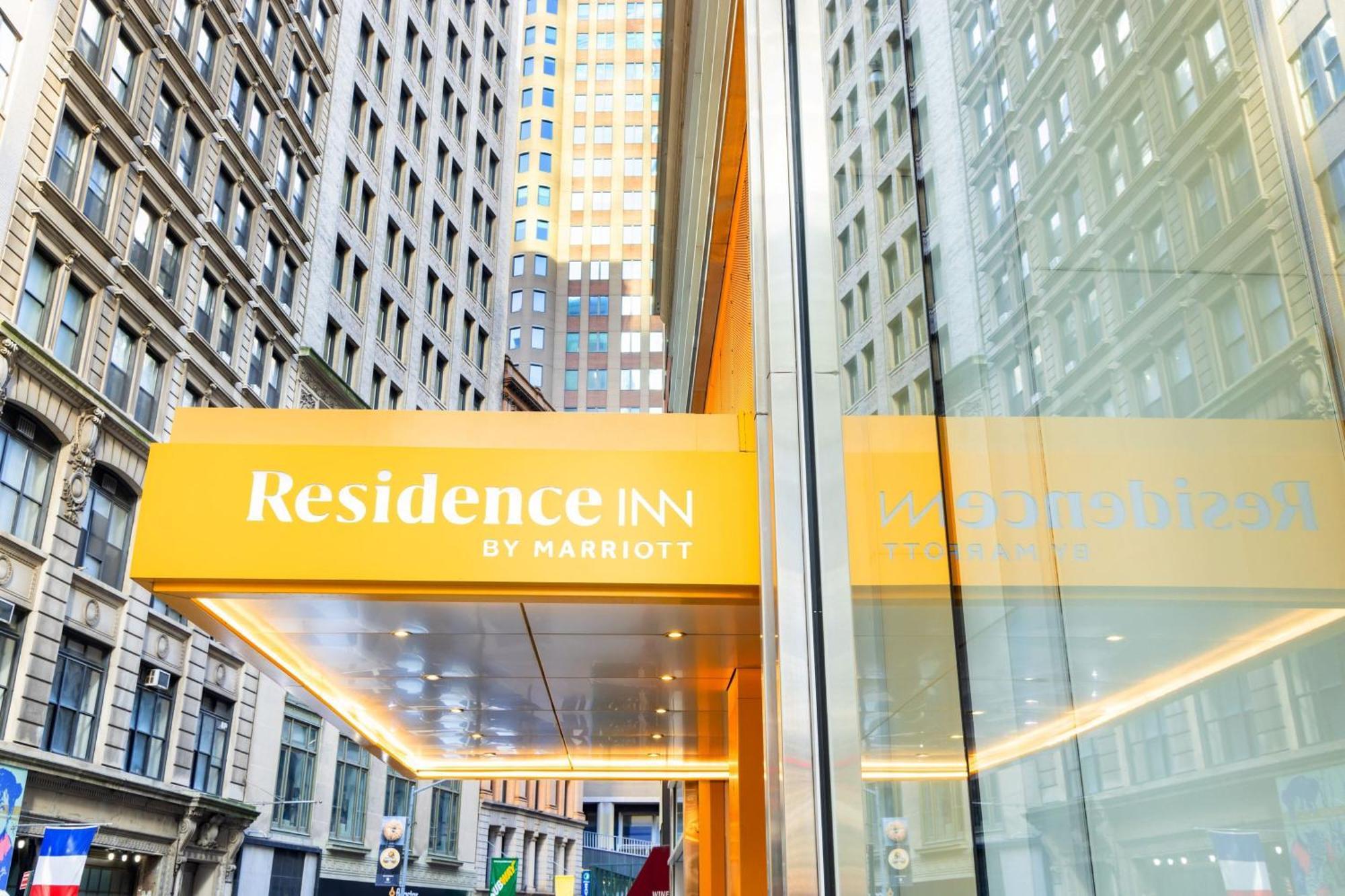 Khách sạn By Marriott Downtown Manhattan/world Trade Center Area 4*