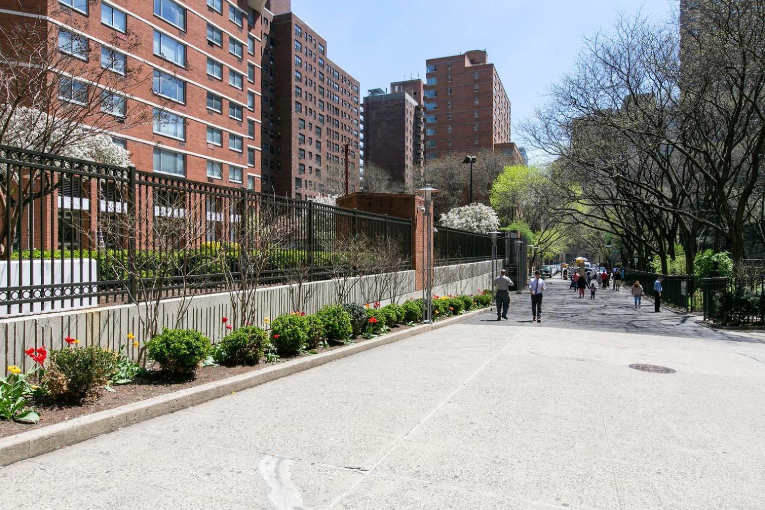 Kips Bay 1br W Doorman Wd Nr Hospitals Nyc-1272 *