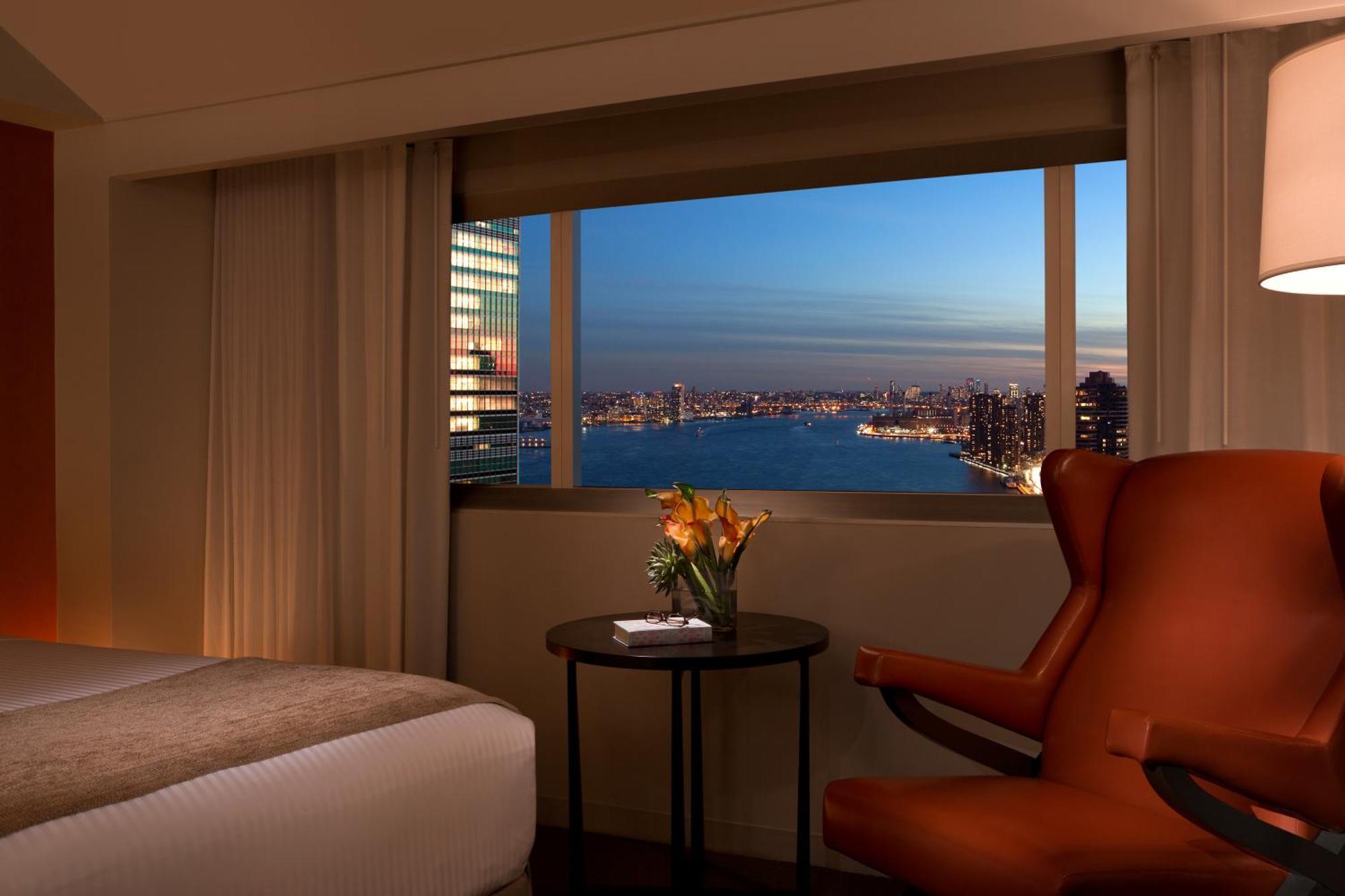 Khách sạn Millennium Hilton One Un Plaza New York