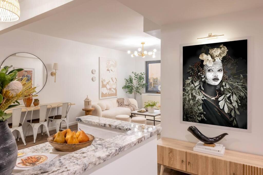 Apartamento Designer Apt For 6, City Views, Near Times Square! Nova York