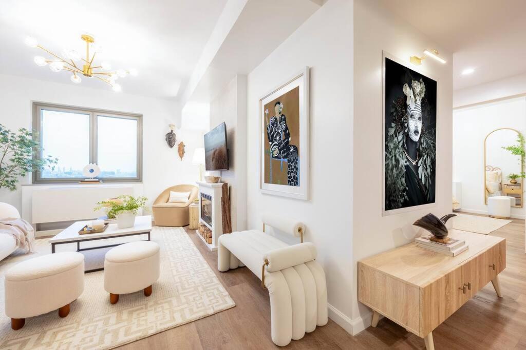 Designer Apt For 6, City Views, Near Times Square! Apartamento Nova York