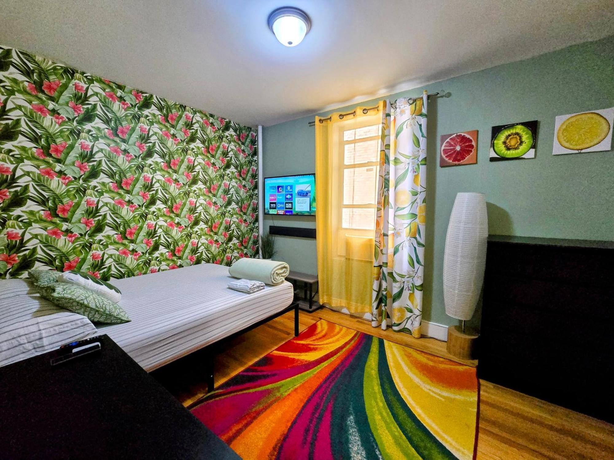 Apartamento Tropical Comfort Room In Harlem Cozy Stay With Snacks & Style