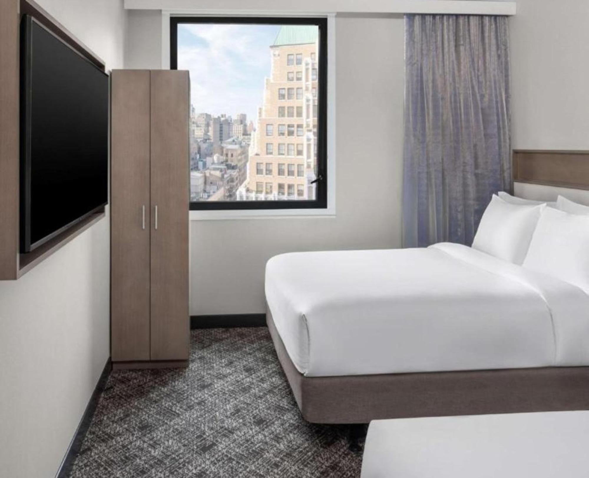 Doubletree By Hilton Times Square South Khách sạn