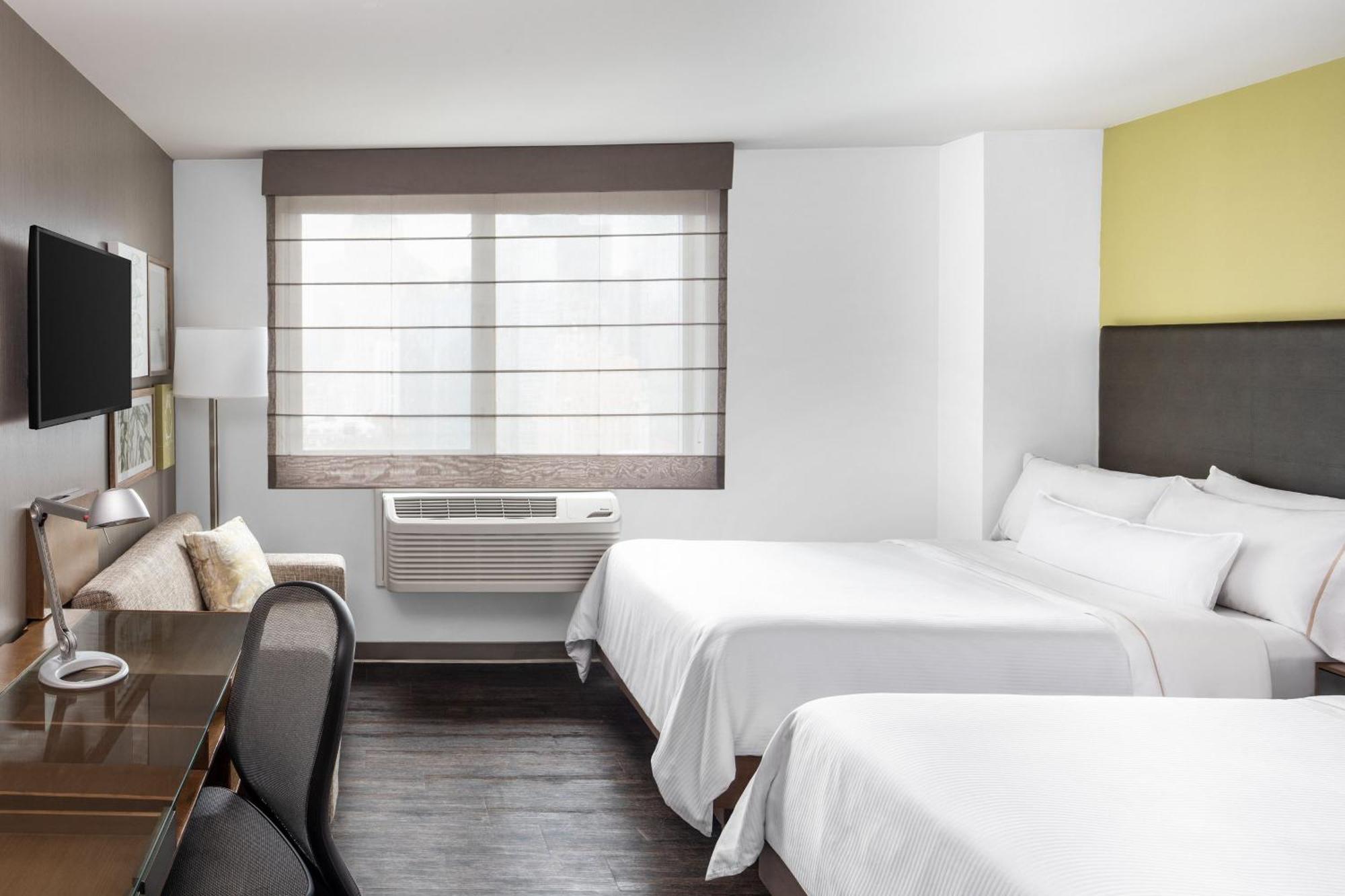 Khách sạn Element Times Square West 4*