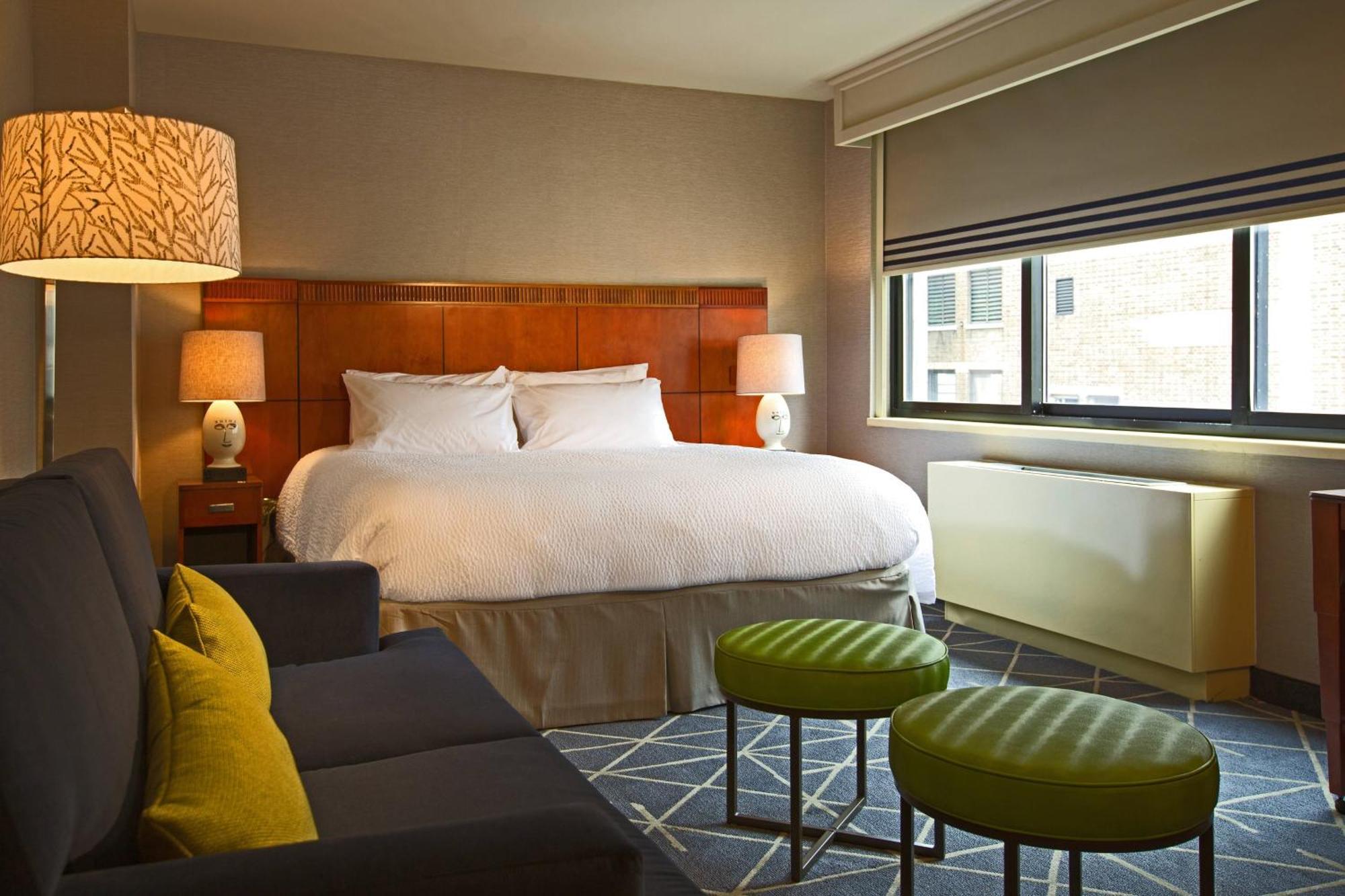Khách sạn Courtyard By Marriott Manhattan/ Fifth Avenue