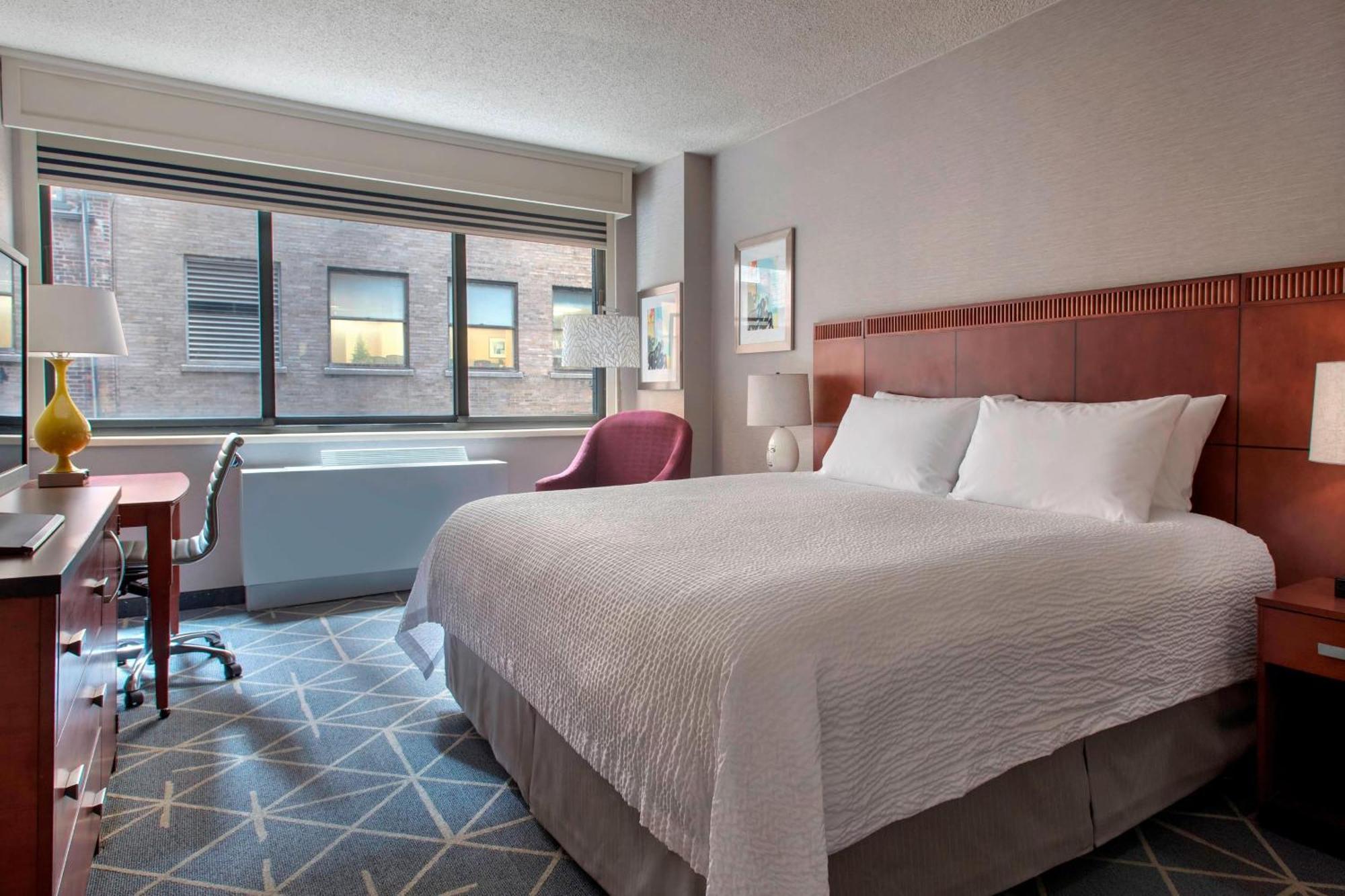 Khách sạn Courtyard By Marriott Manhattan/ Fifth Avenue 4*