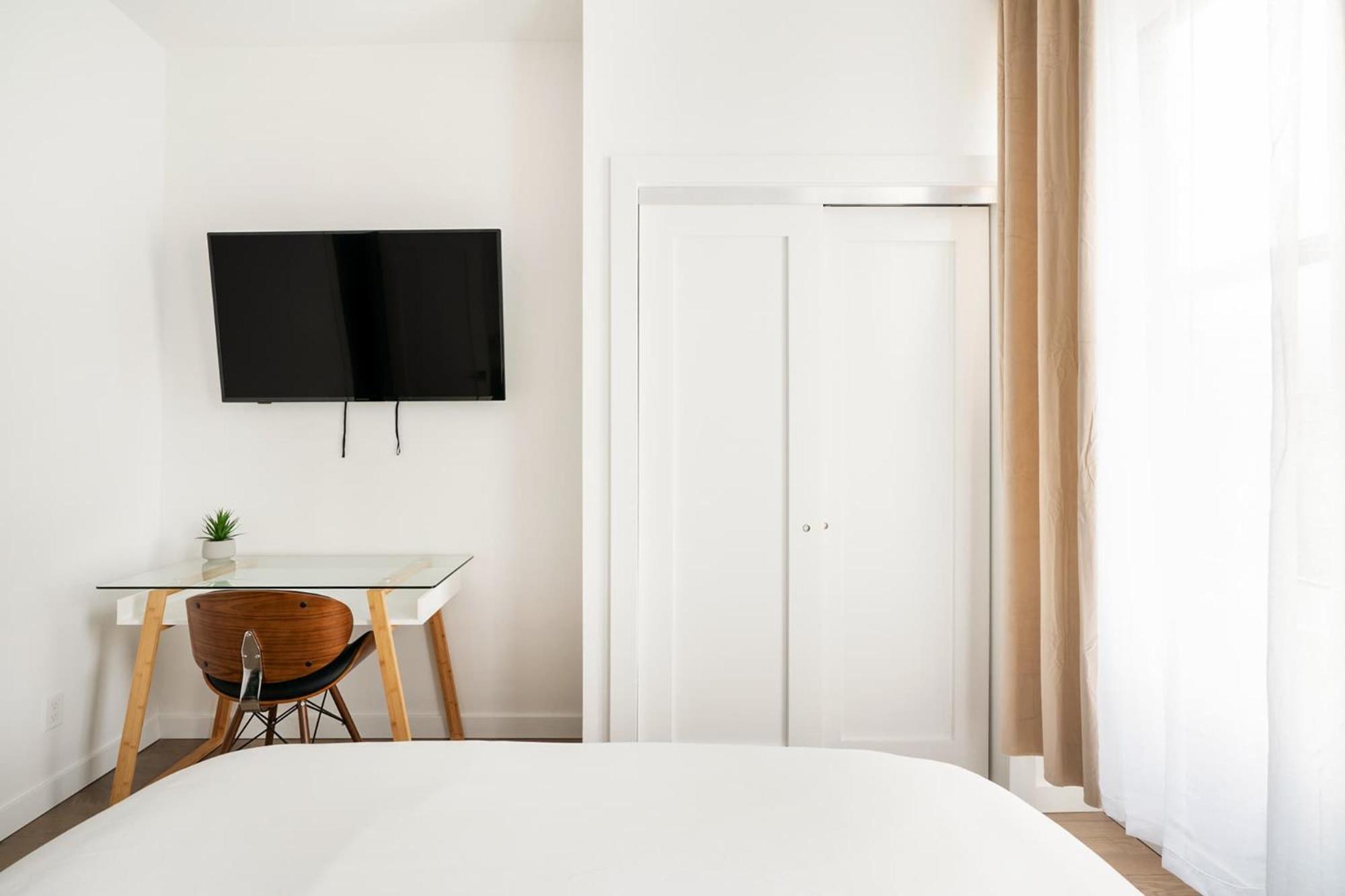 Căn hộ 1290-10 New Renovated 2 Bedrooms In Ues New York