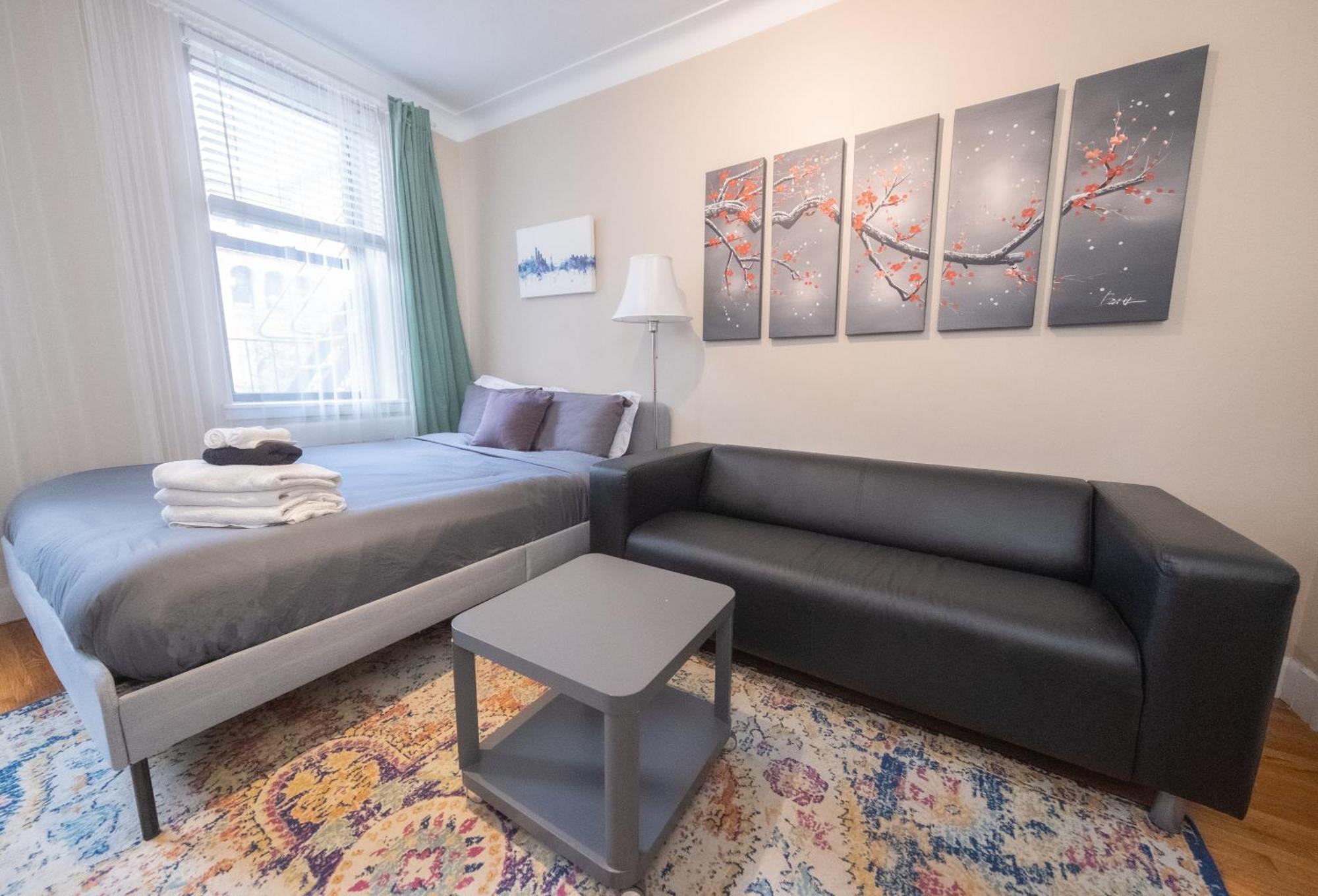 Apartment Bright Studio In Central Nyc New York
