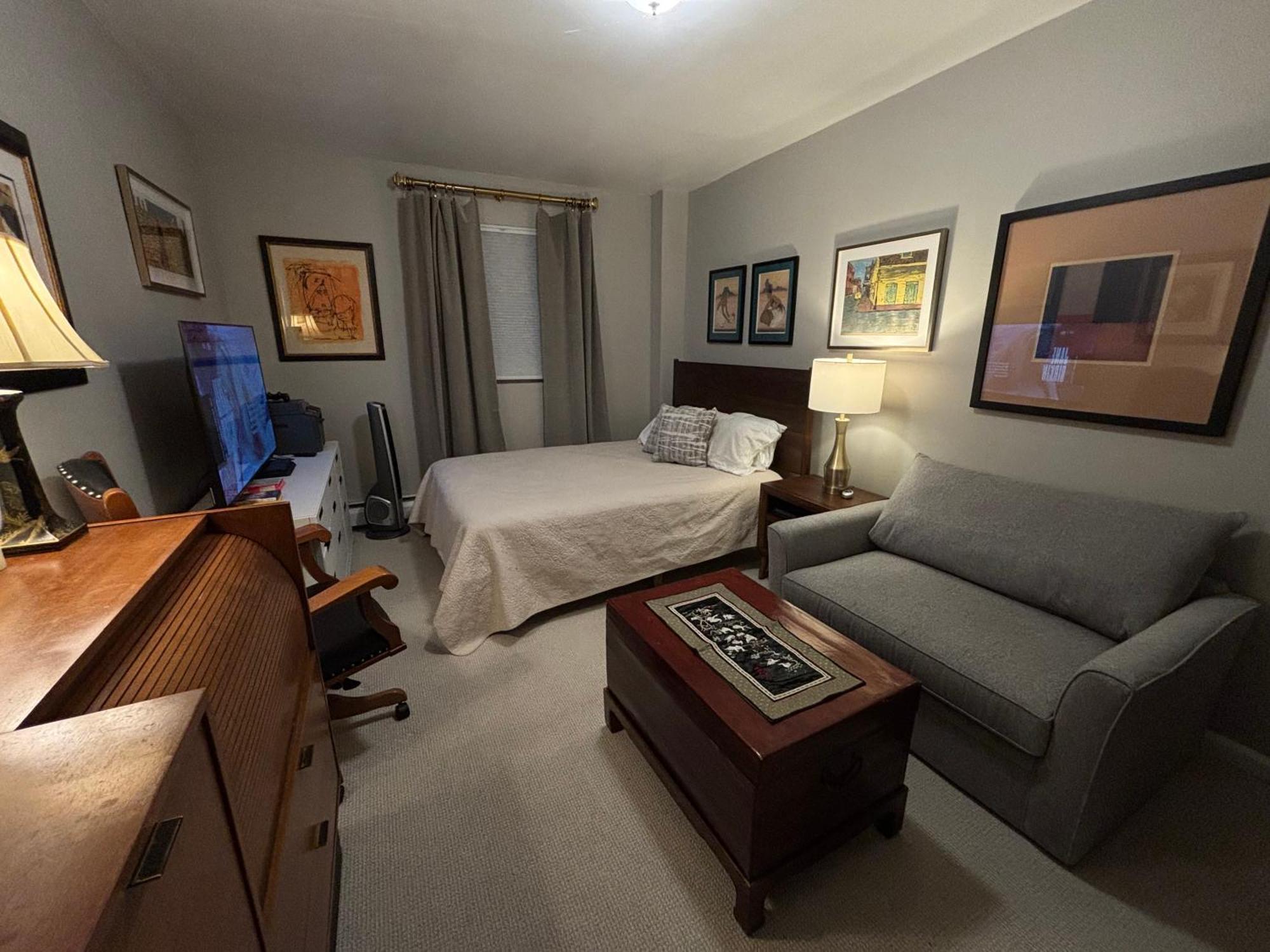 Hospedagem domiciliar Cozy Brooklyn Home, Private In Host Shared *