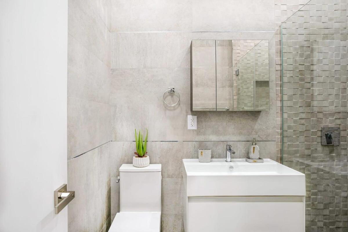 Căn hộ 317-1b Modern 1br Ues W&d *