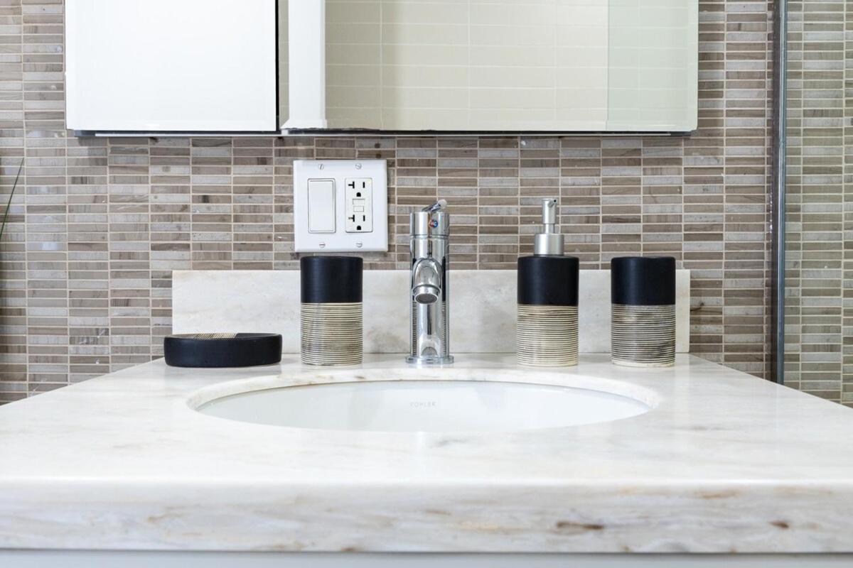 809-6b New 2br Duplex With Private Patio Apartamento *