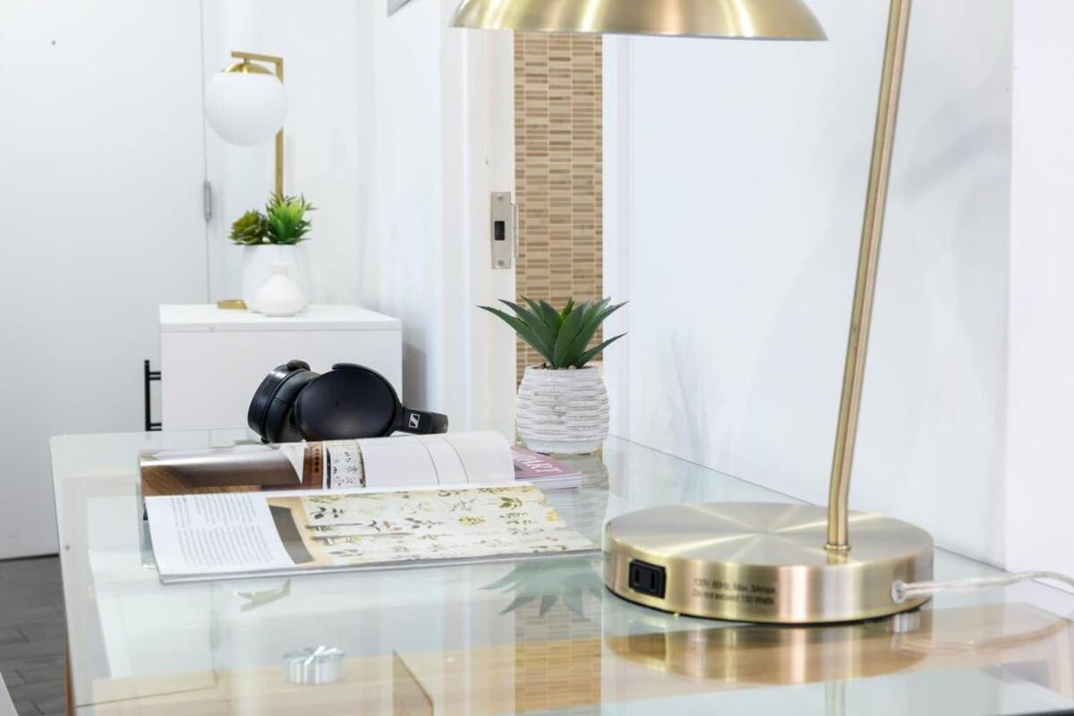 809-5b Luxury With A Private Balcony * Nova York