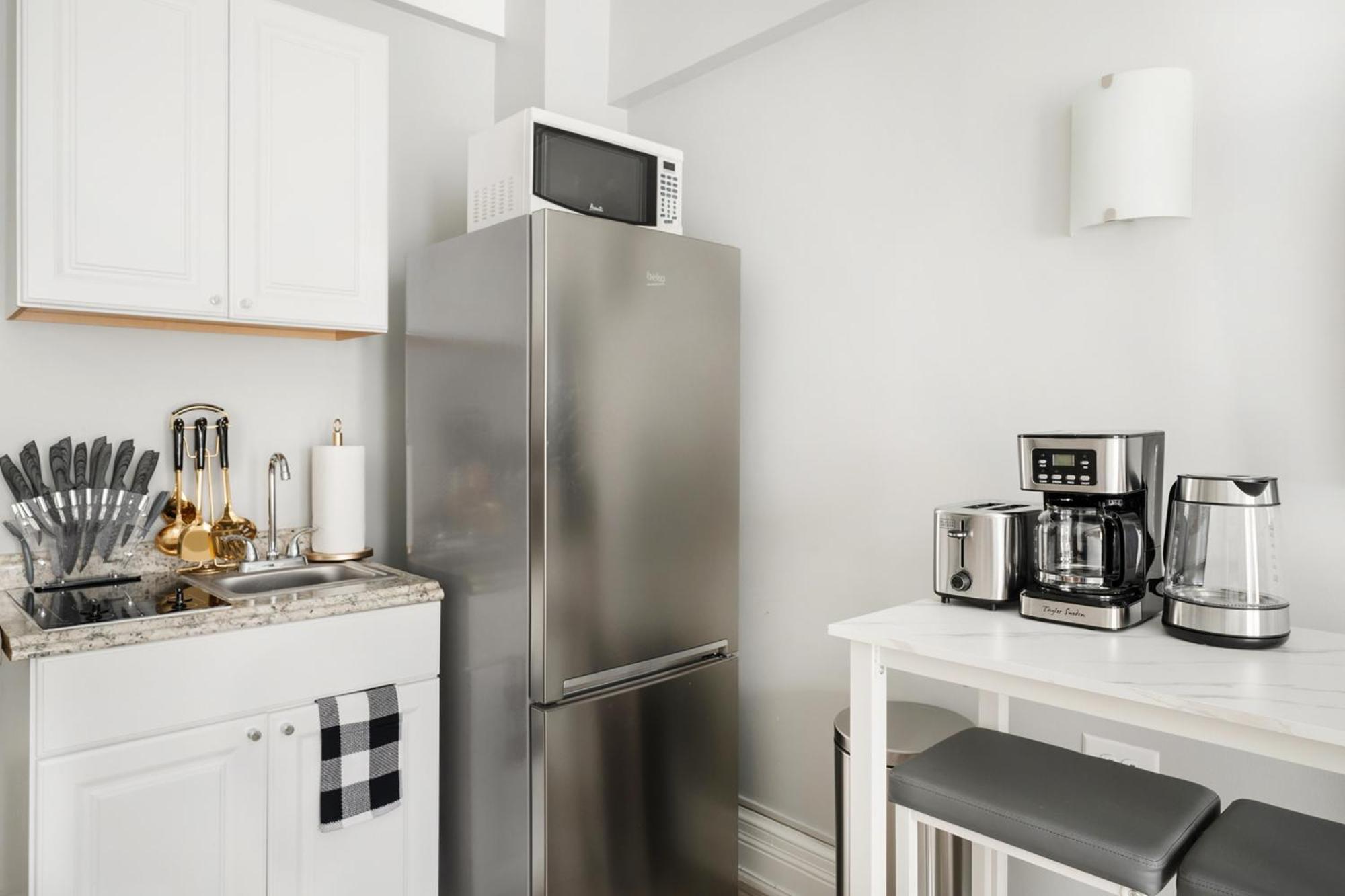 73-518 Newly Reno Uws Doorman Gym Laundry Apartamento