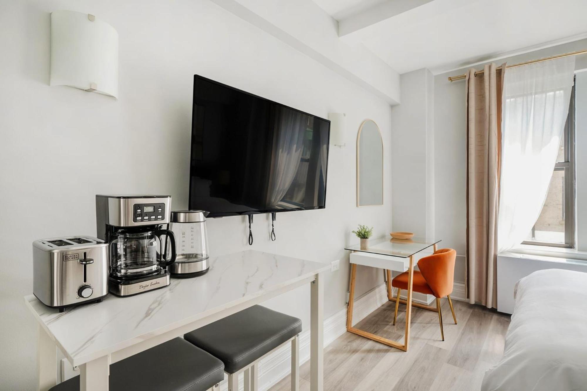 73-518 Newly Reno Uws Doorman Gym Laundry Apartamento *