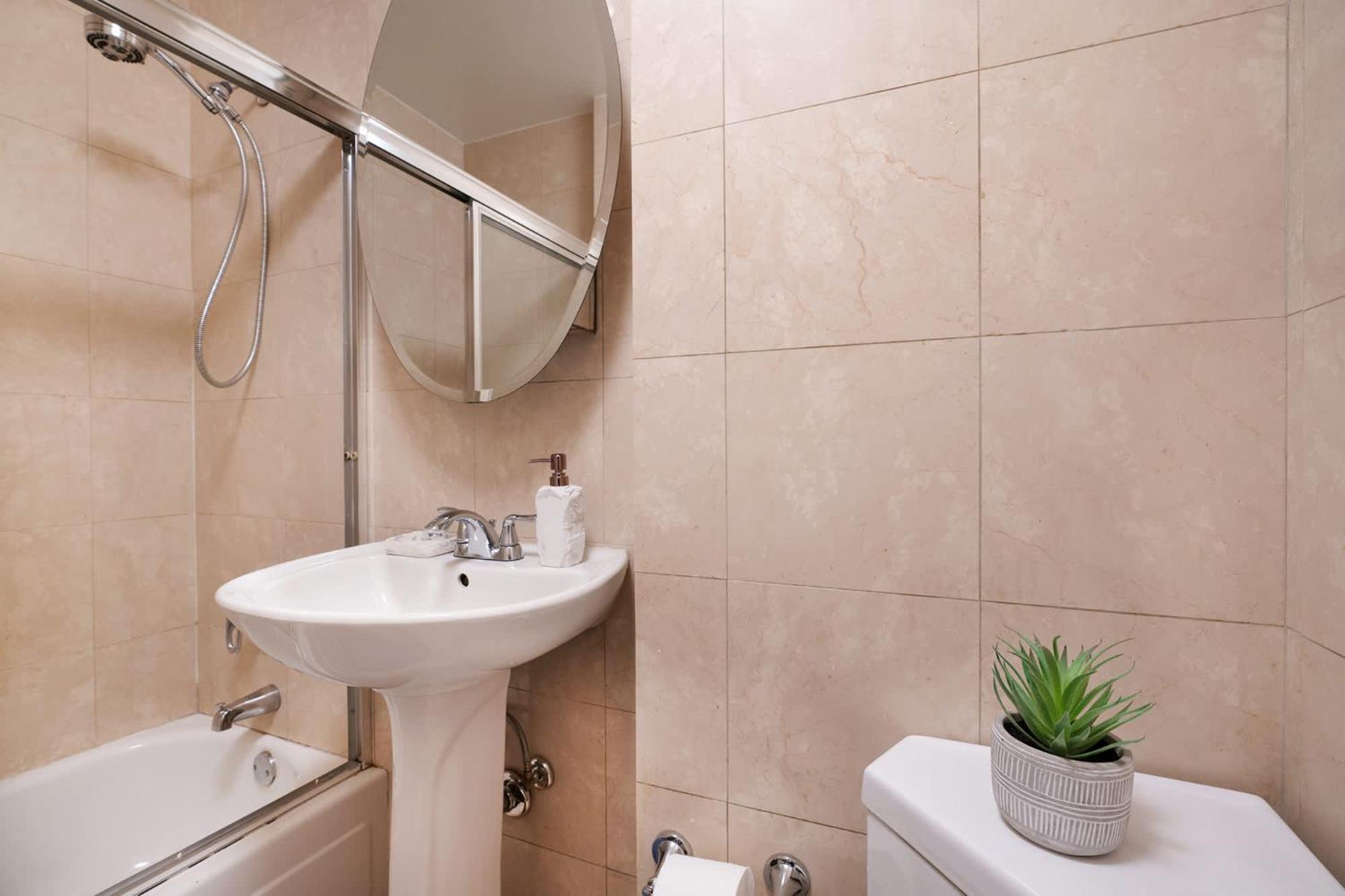 73-308 New 1br 1bth Uws Doorman Gym * Nova York
