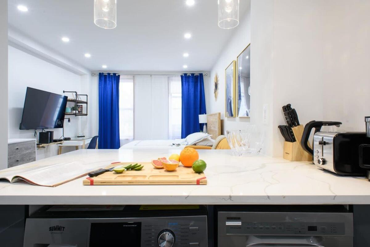 1597-12 New Prime Ues Wd In Unit Nova York