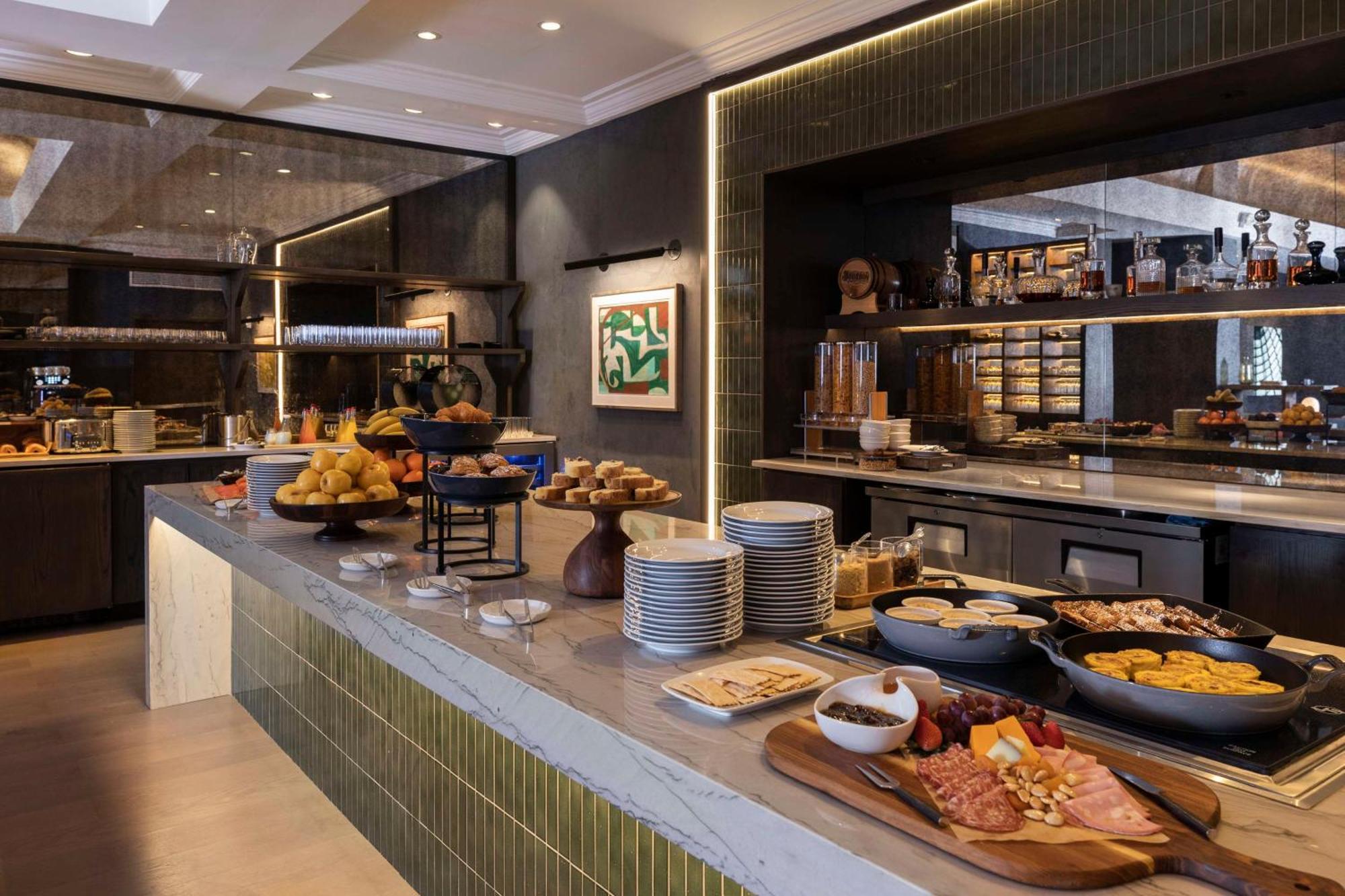 Thompson Park New York, By Hyatt Khách sạn 5*
