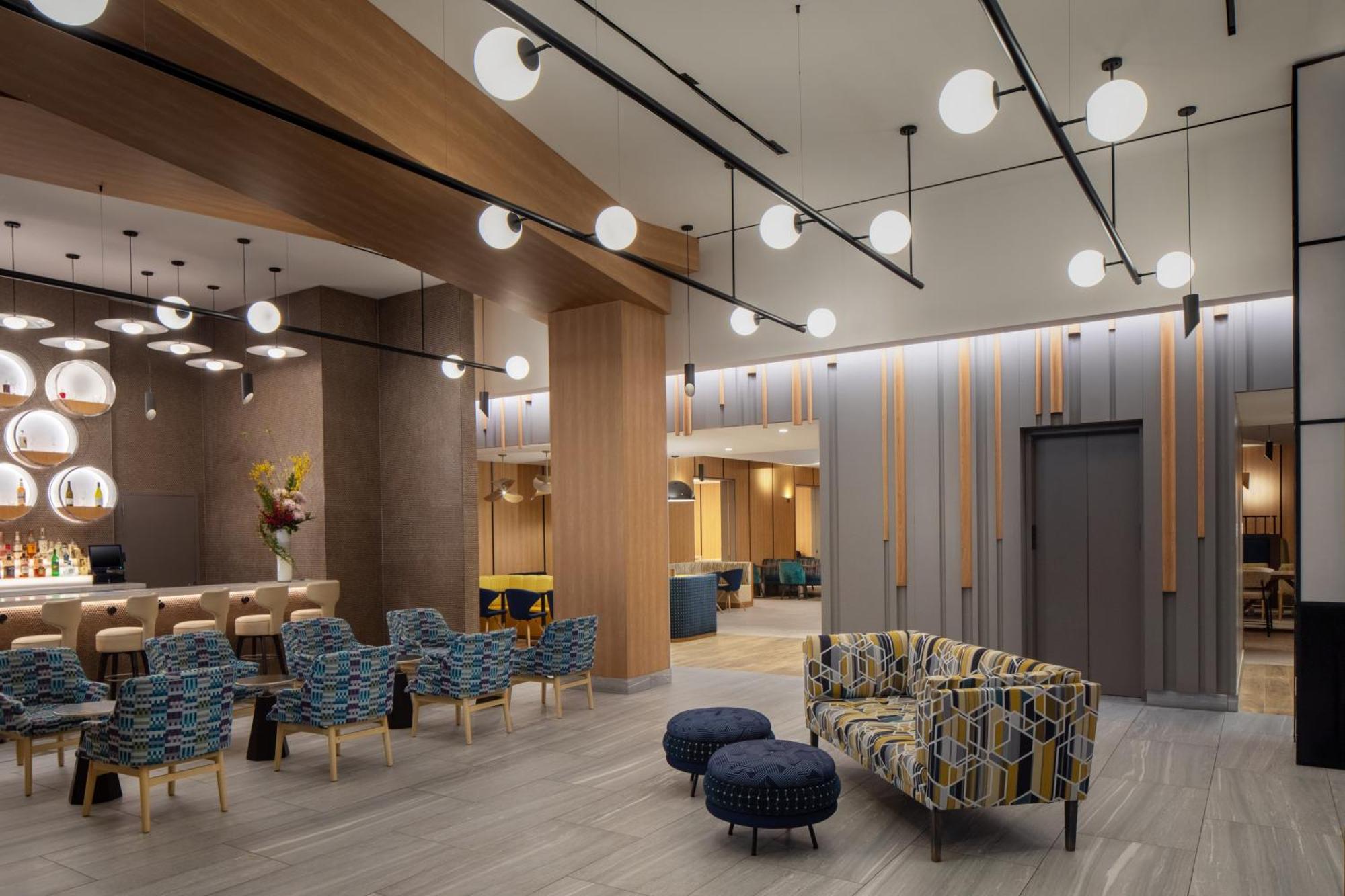 Khách sạn Home2 By Hilton Times Square