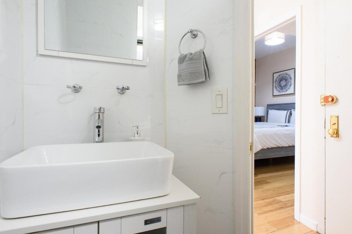 428-4r Prime Midtown Large 2 Bedroom Newly Furnished Apartamento