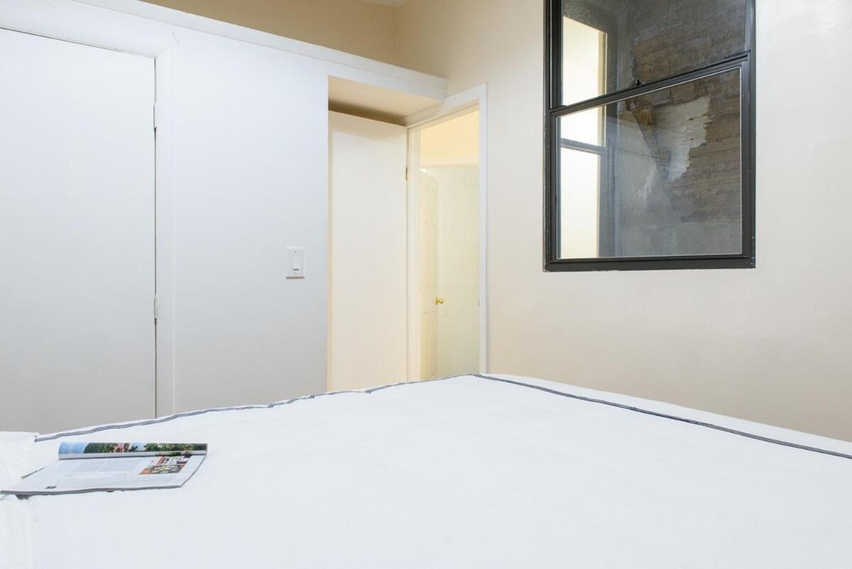 Apartamento 428-4r Prime Midtown Large 2 Bedroom Newly Furnished Nova York