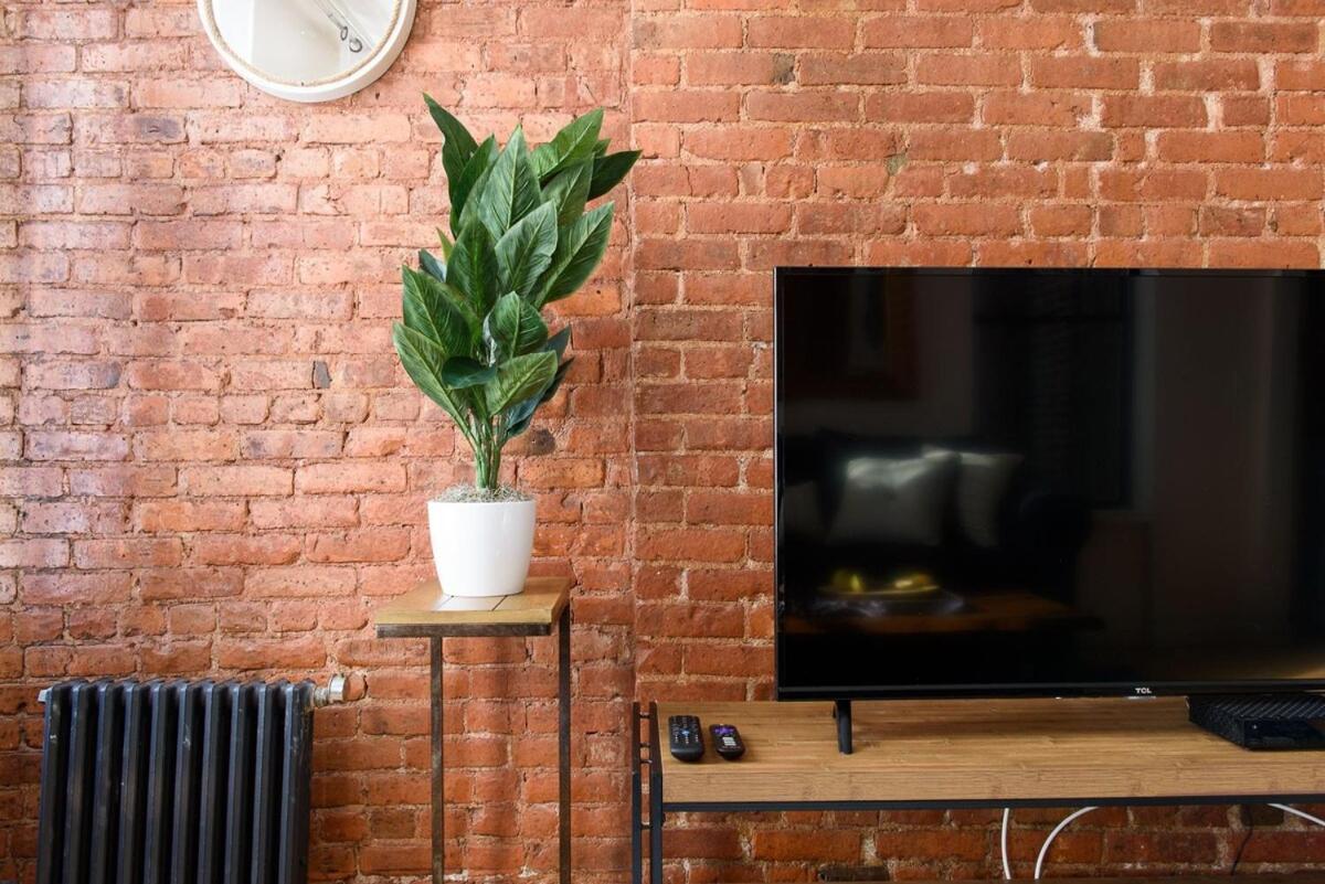 428-4r Prime Midtown Large 2 Bedroom Newly Furnished * Nova York