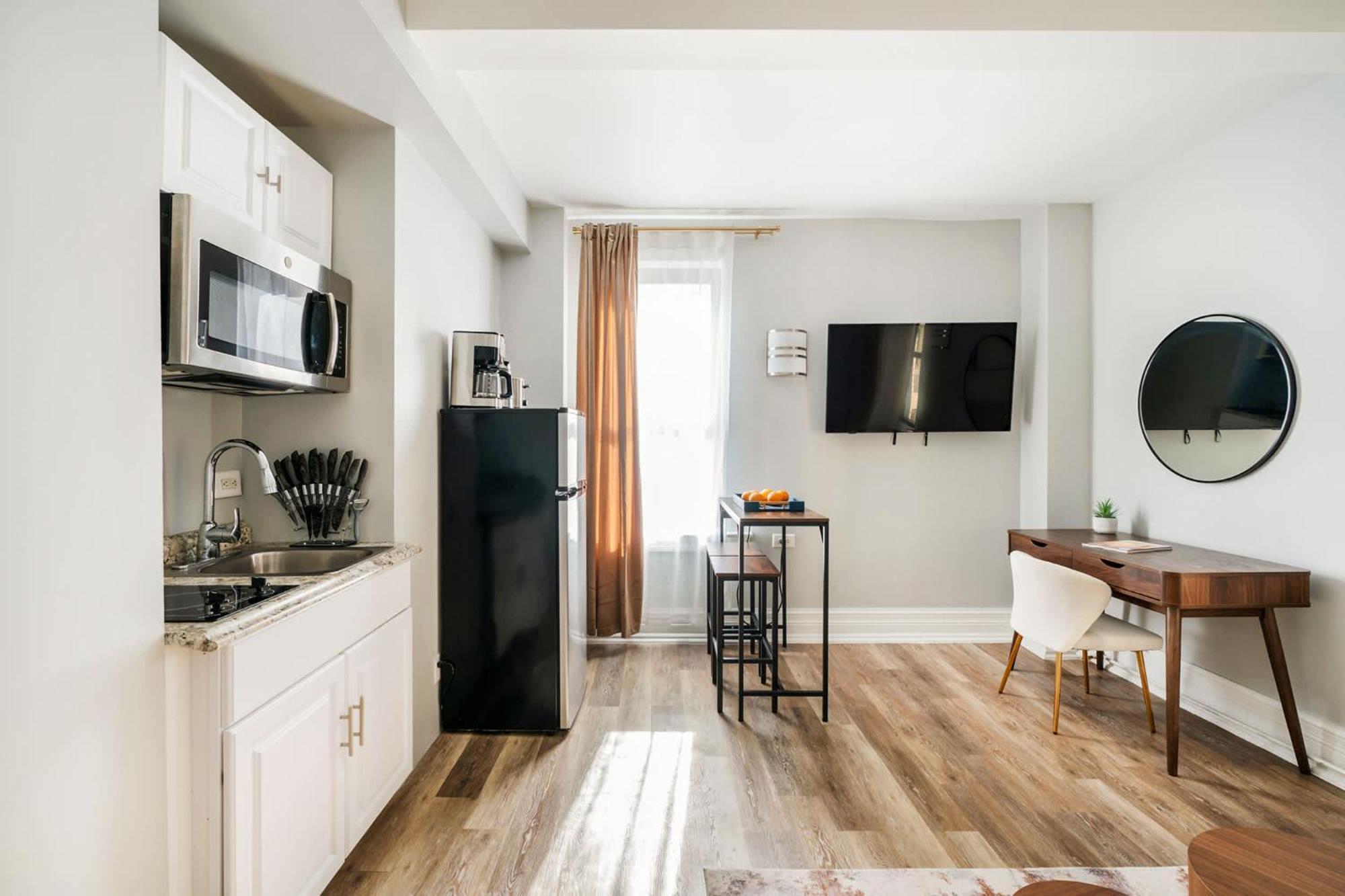 73-608 New 1br 1bth Uws Doorman Gym Nova York