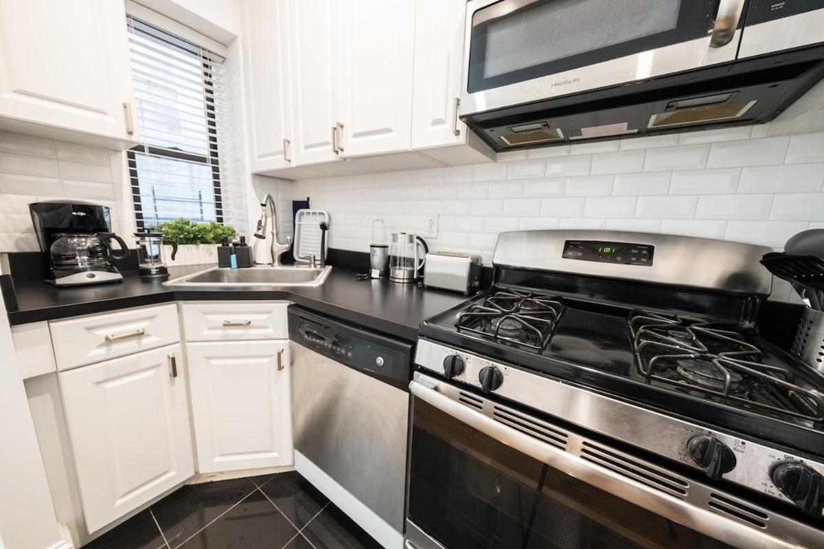 3br Two Blocks To Park Elevator, Laundry, Virtual Doorman Apartment