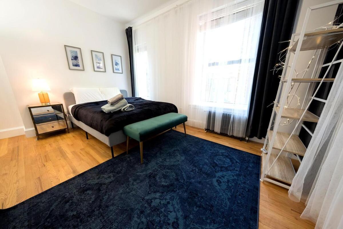 3br Two Blocks To Park Elevator, Laundry, Virtual Doorman Apartment New York