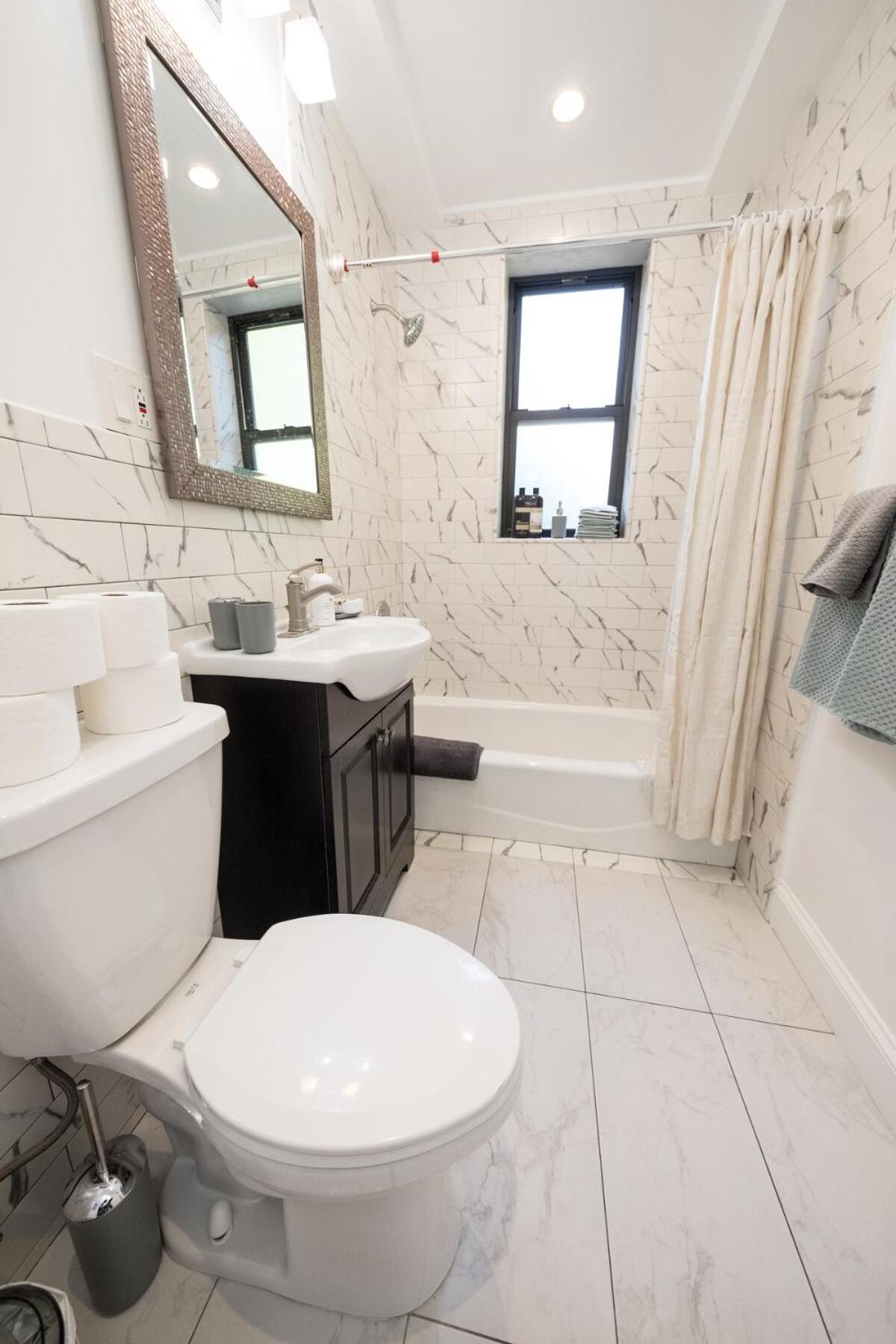 3br Two Blocks To Park Elevator, Laundry, Virtual Doorman